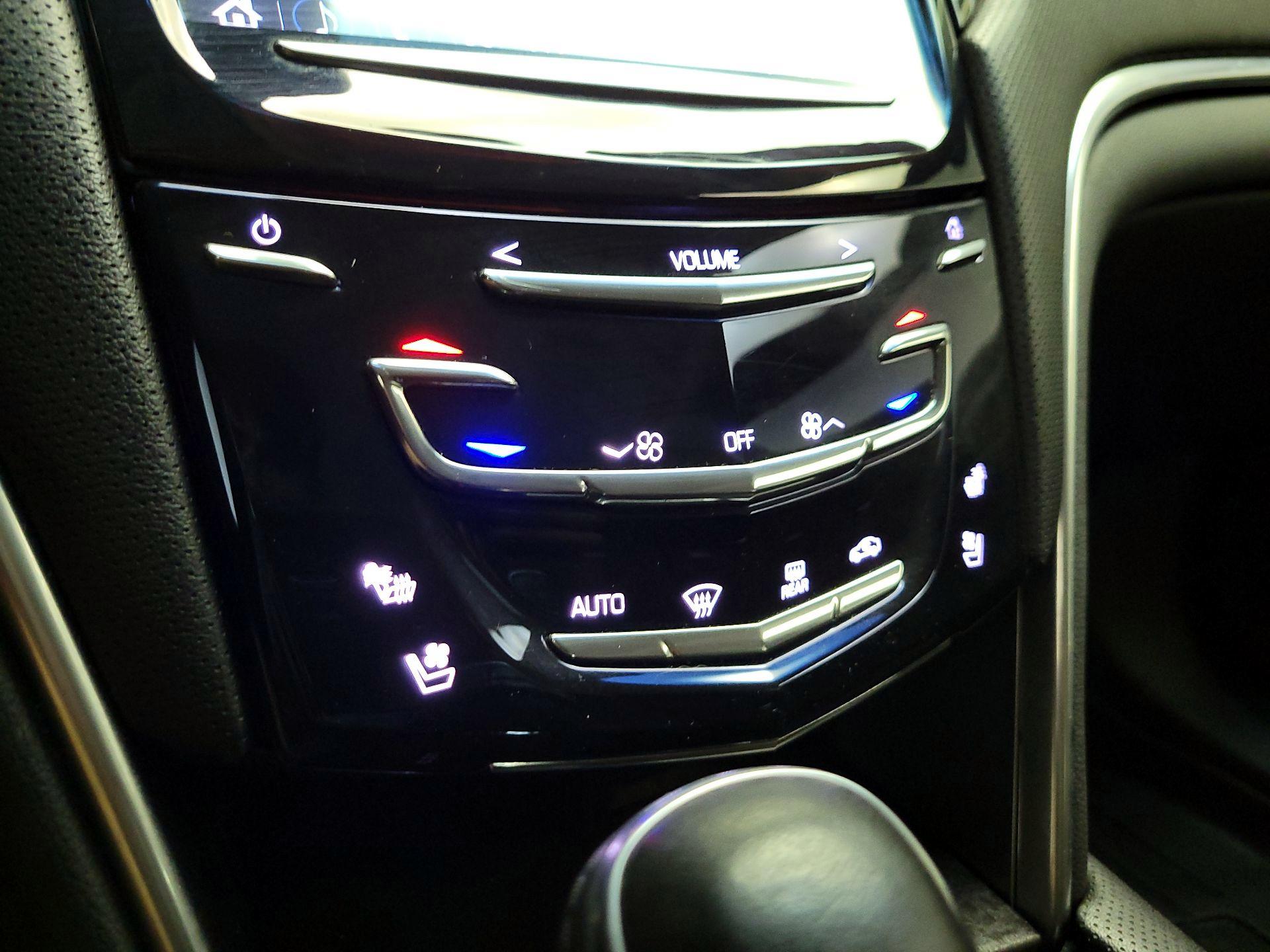 Thumbnail: 2018 Cadillac XTS - 16
