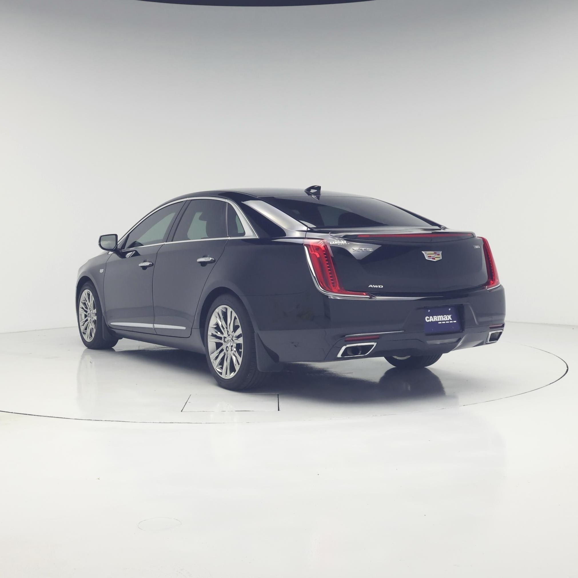 Thumbnail: 2018 Cadillac XTS - 2