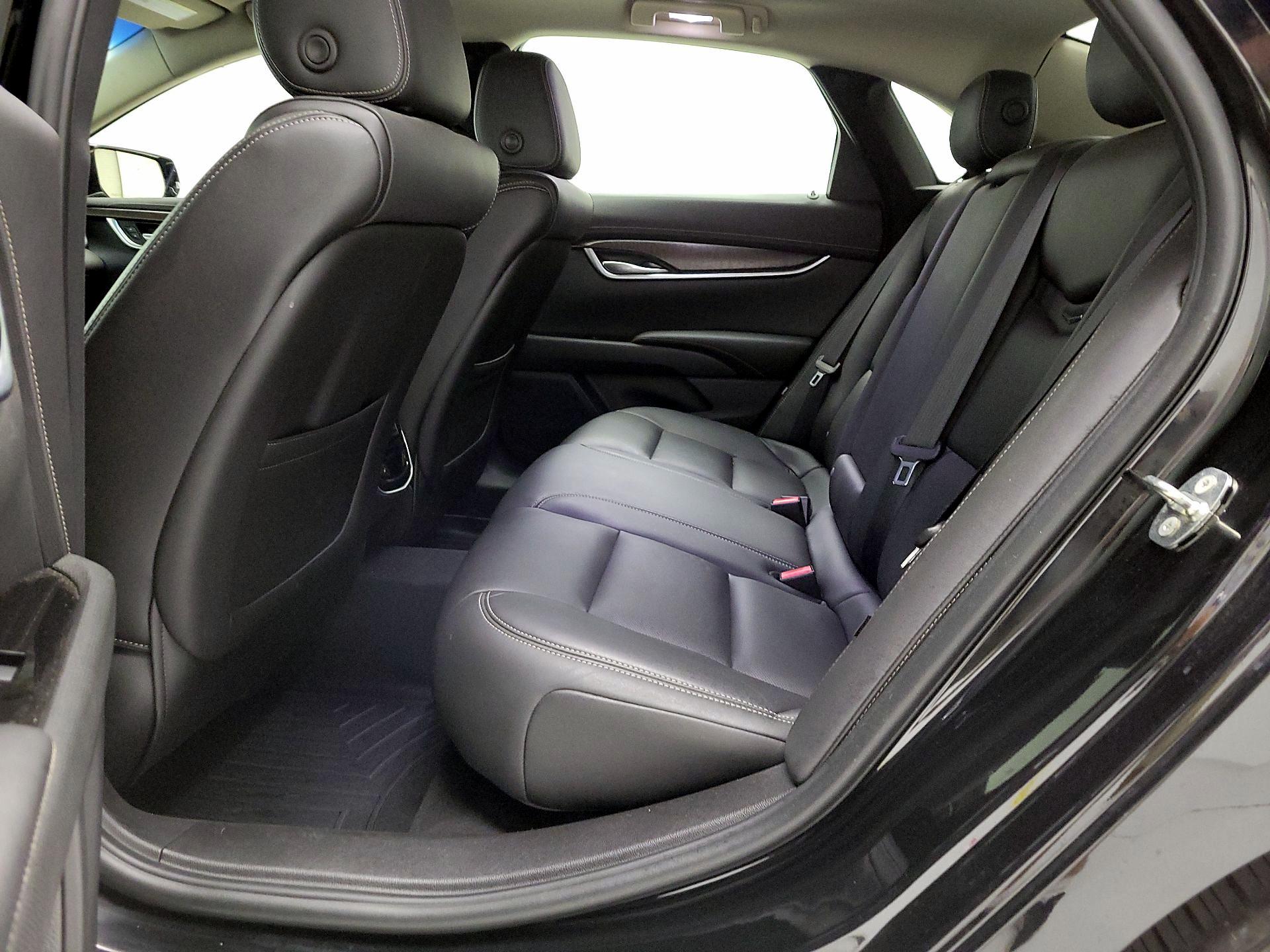 Thumbnail: 2018 Cadillac XTS - 19