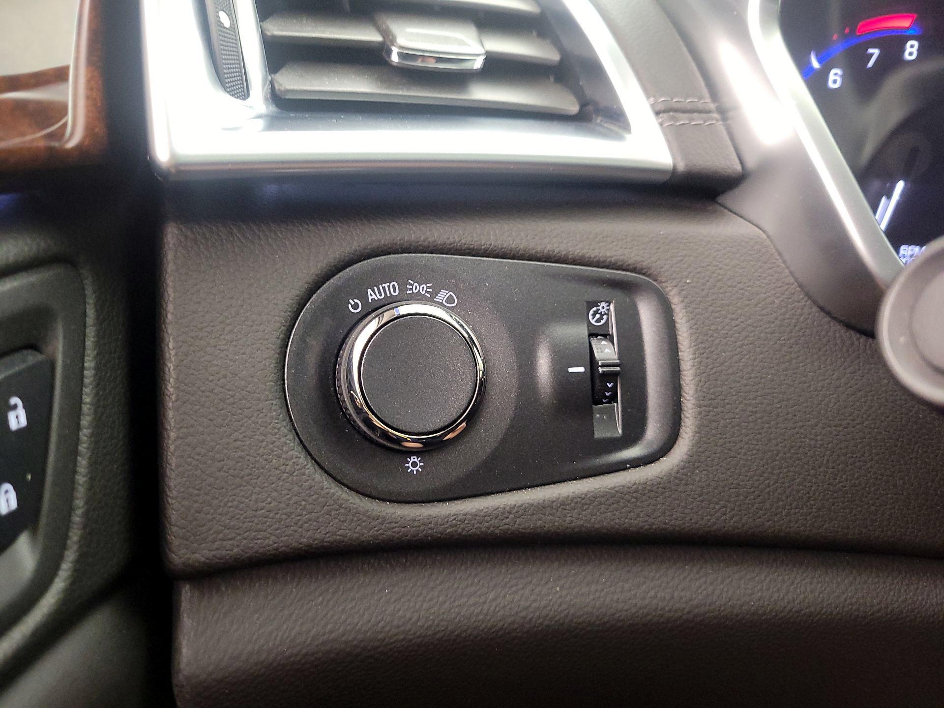 Thumbnail: 2015 Cadillac SRX - 13
