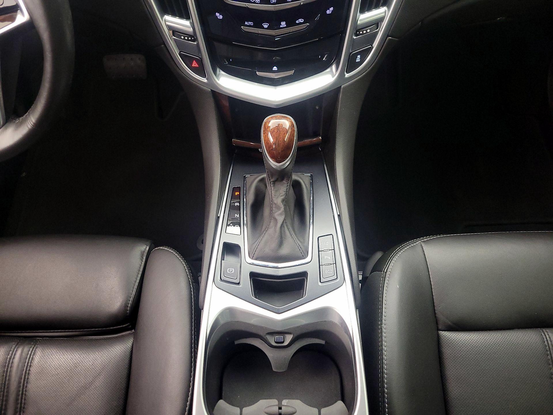 Thumbnail: 2015 Cadillac SRX - 18