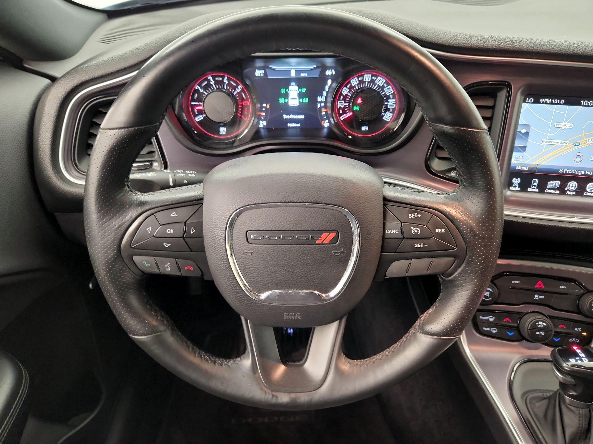 Thumbnail: 2016 Dodge Challenger - 10