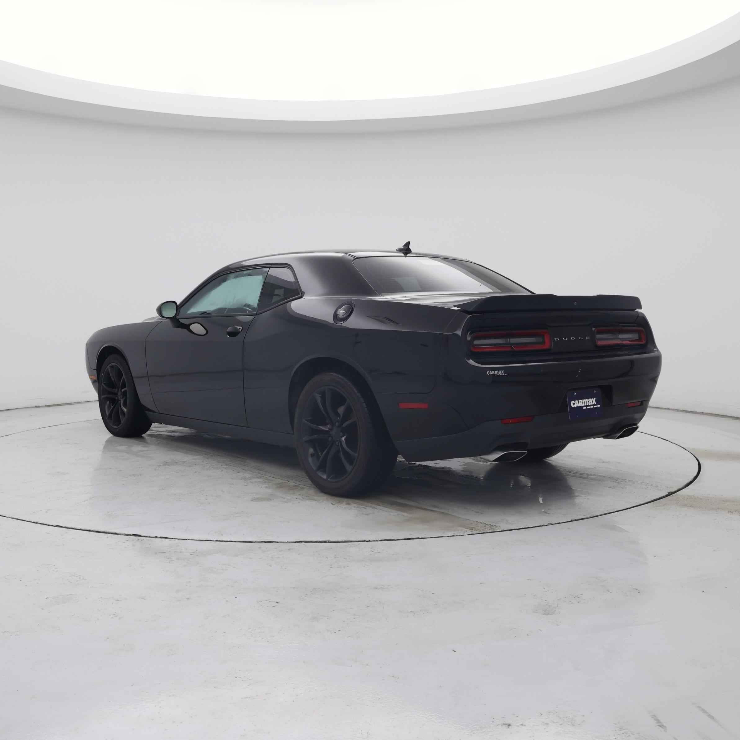 Thumbnail: 2016 Dodge Challenger - 2