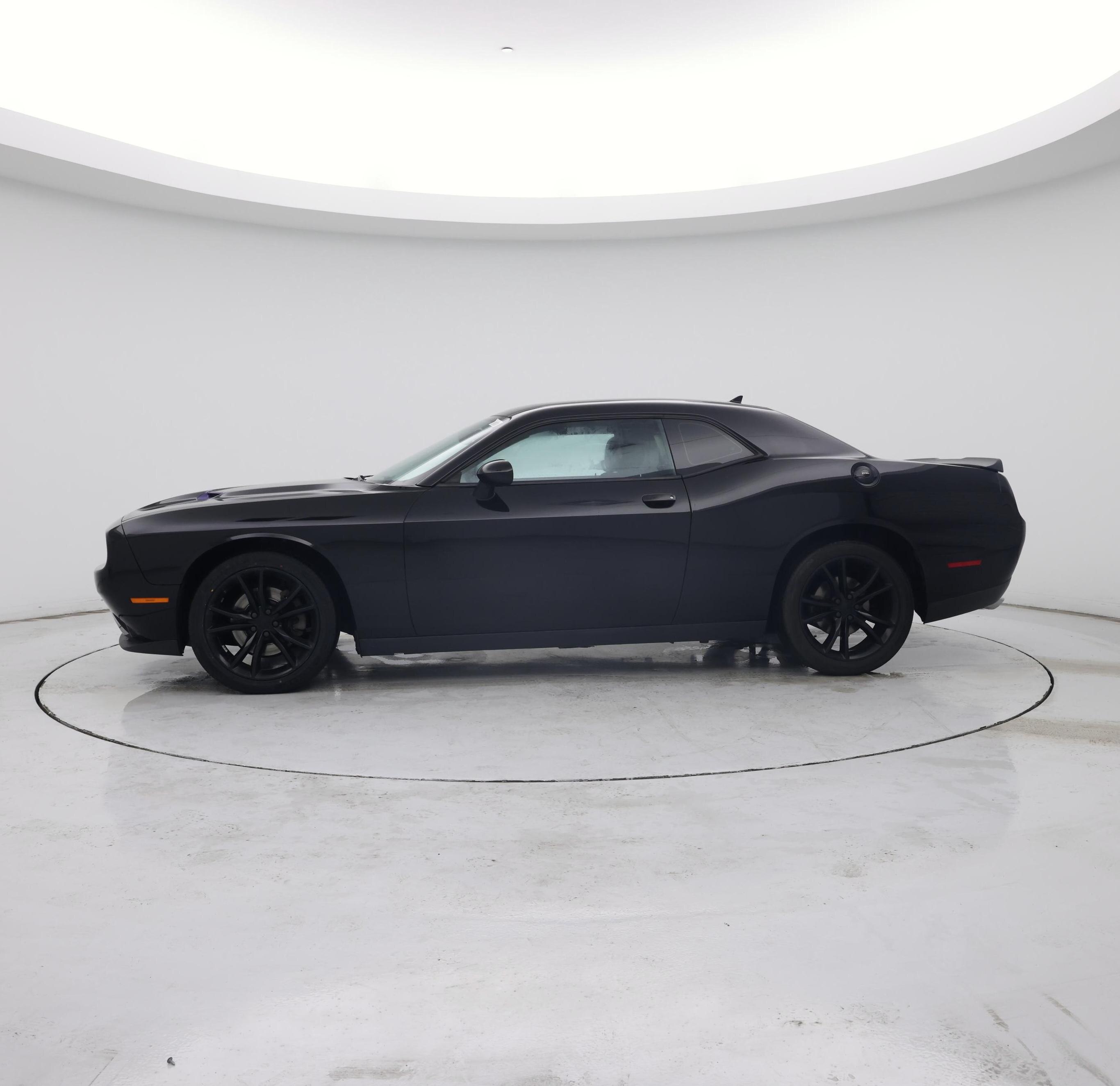 Thumbnail: 2016 Dodge Challenger - 3
