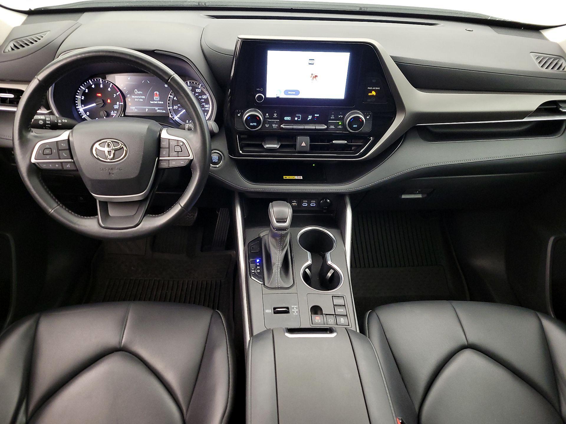 Thumbnail: 2023 Toyota Highlander - 9