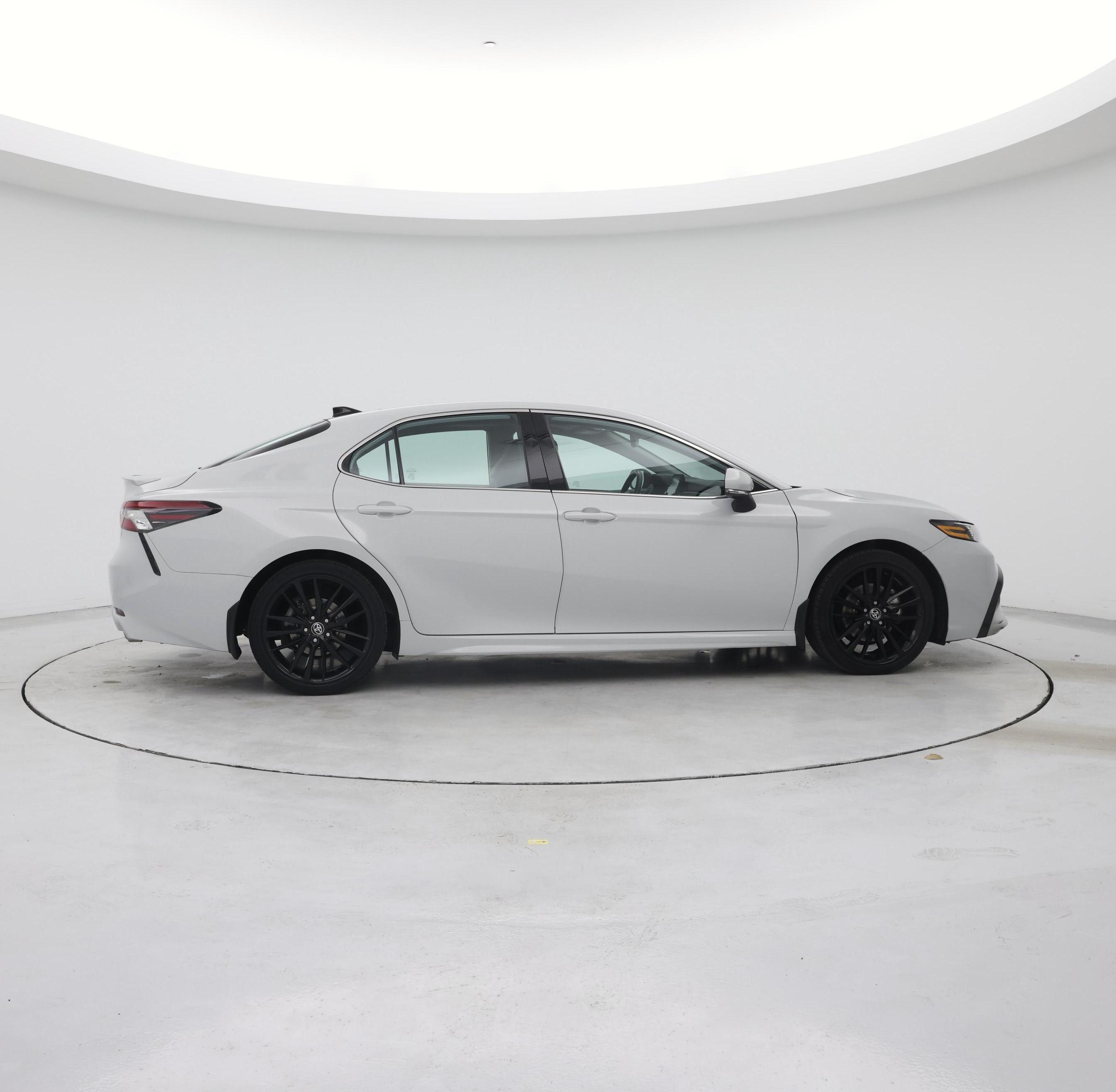 Thumbnail: 2023 Toyota Camry - 7