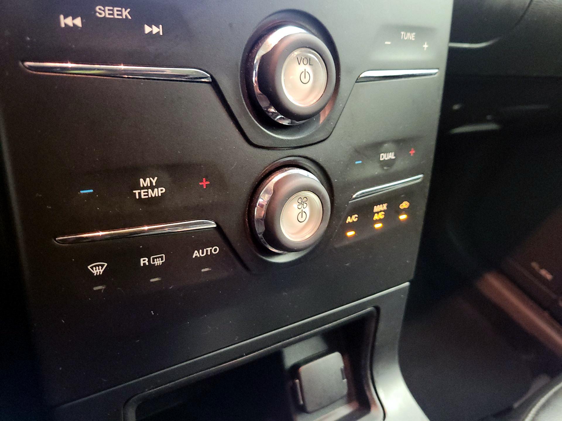 Thumbnail: 2016 Ford Flex - 15