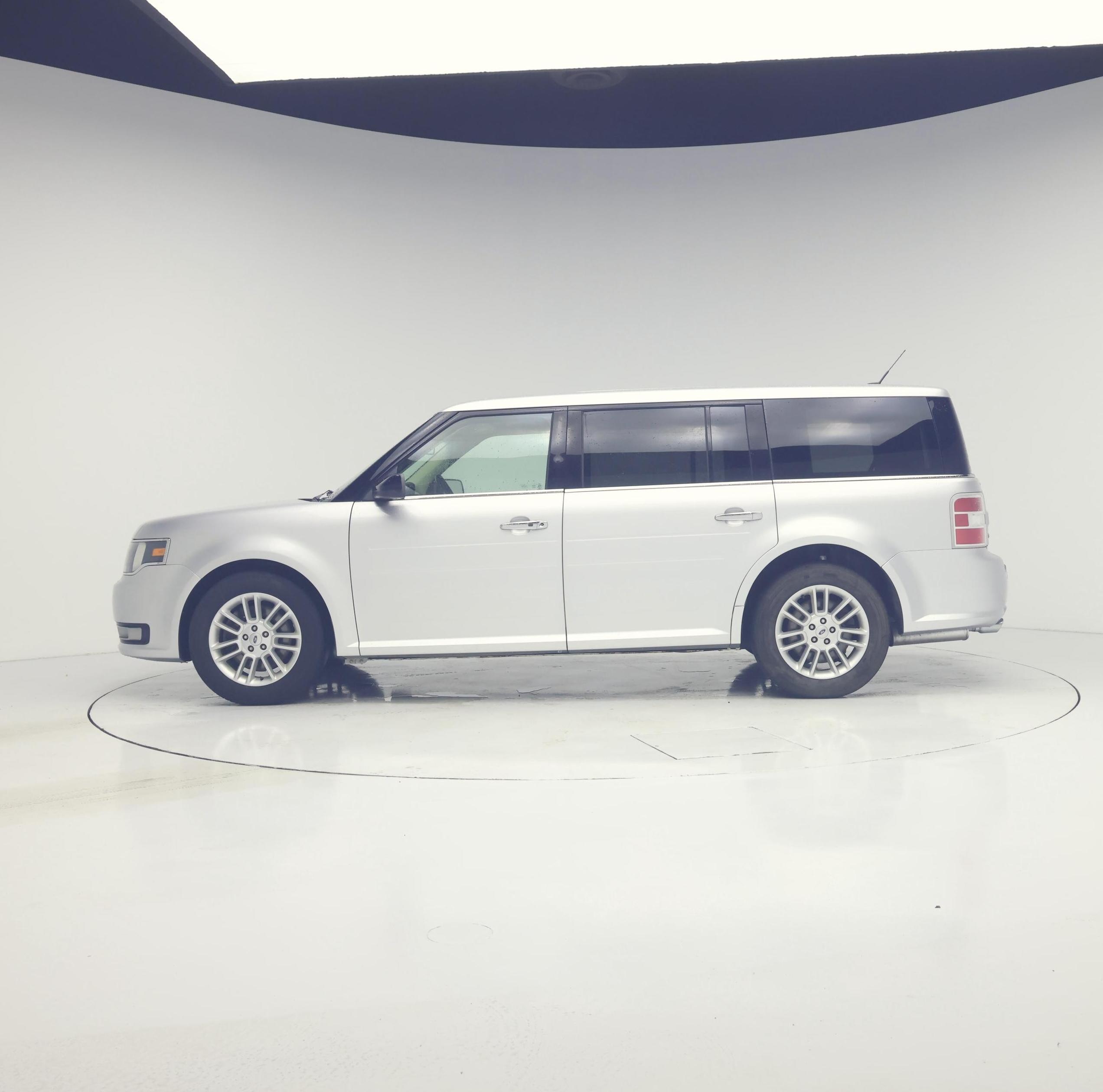 Thumbnail: 2016 Ford Flex - 3