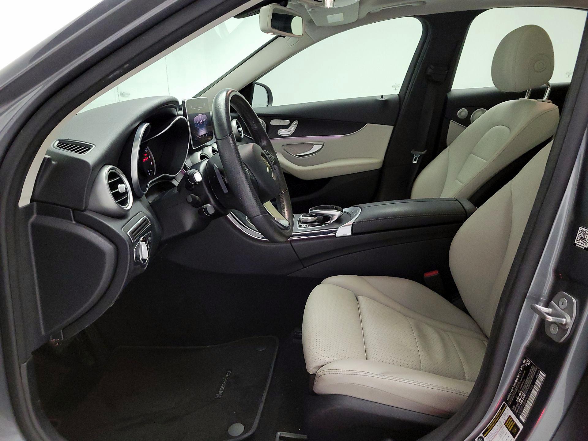 Thumbnail: 2017 Mercedes-Benz C-Class - 11