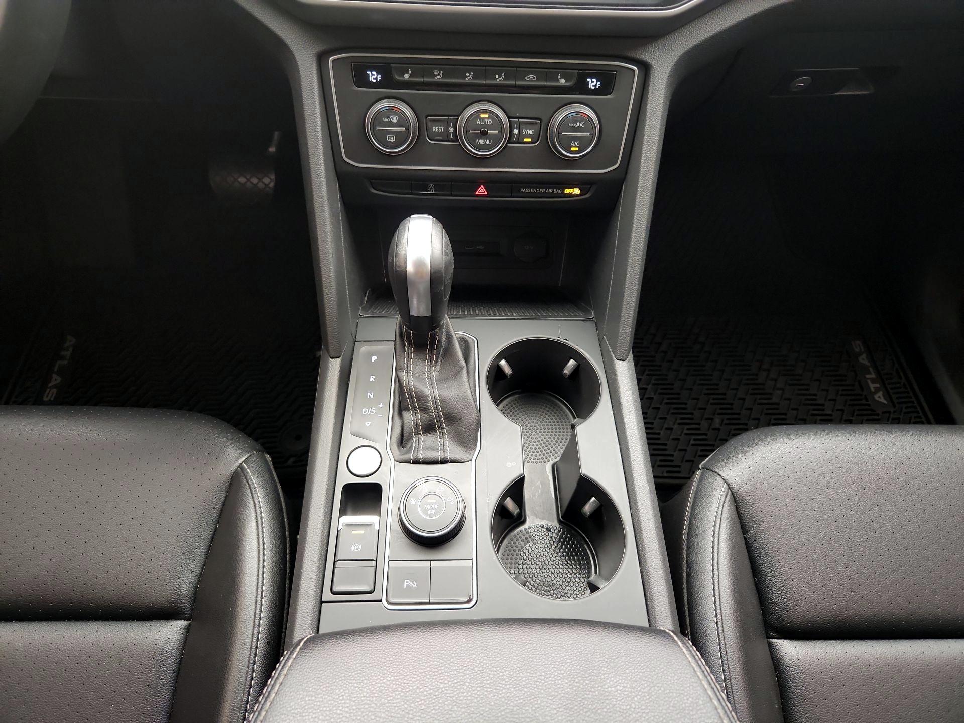 Thumbnail: 2021 Volkswagen Atlas - 17