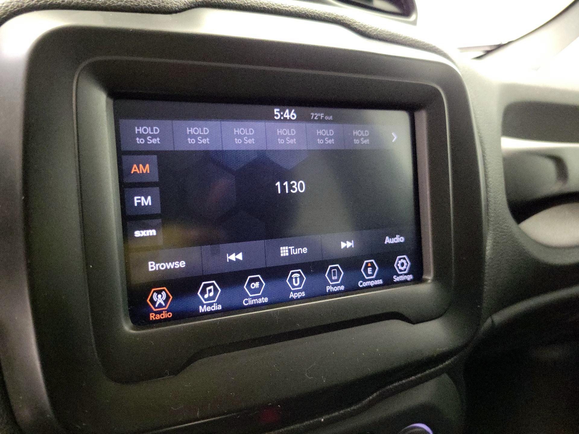 Thumbnail: 2018 Jeep Renegade - 15