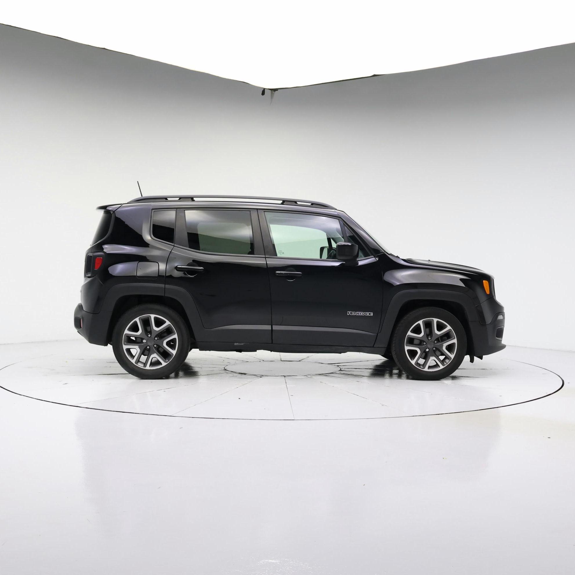 Thumbnail: 2018 Jeep Renegade - 3
