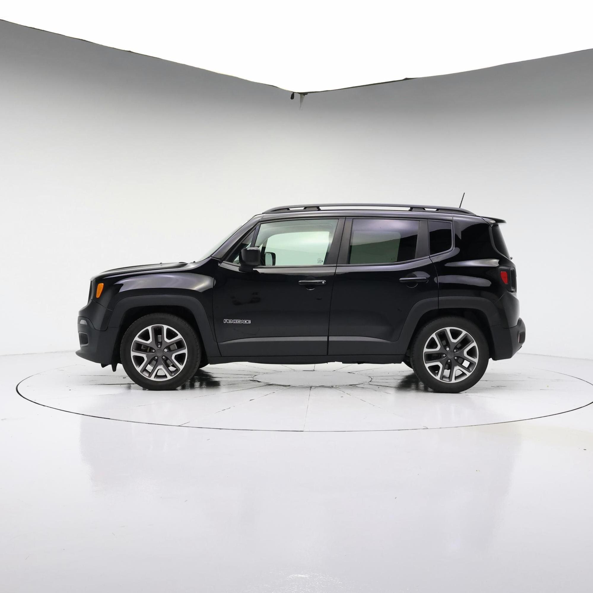 Thumbnail: 2018 Jeep Renegade - 7