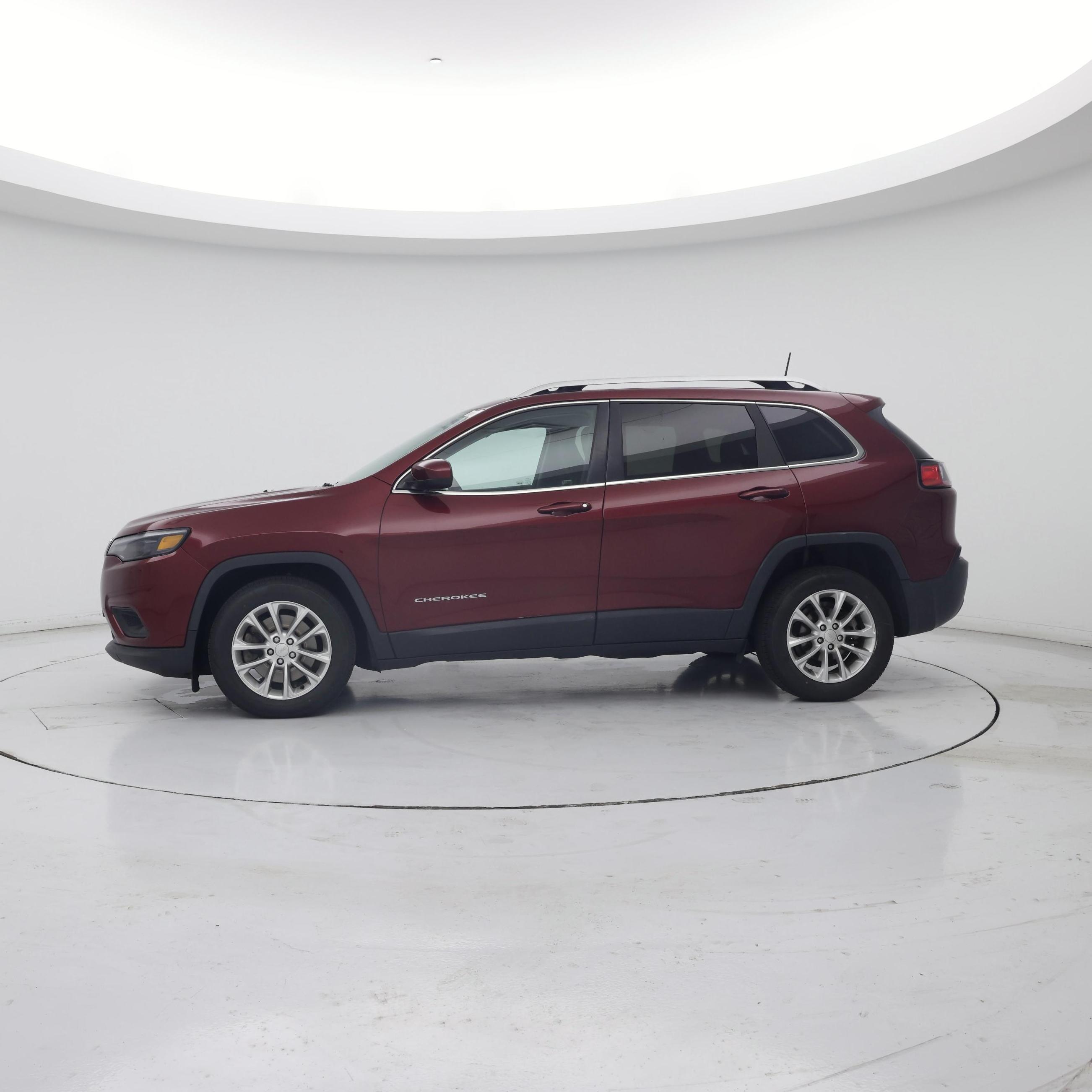 Thumbnail: 2019 Jeep Cherokee - 3