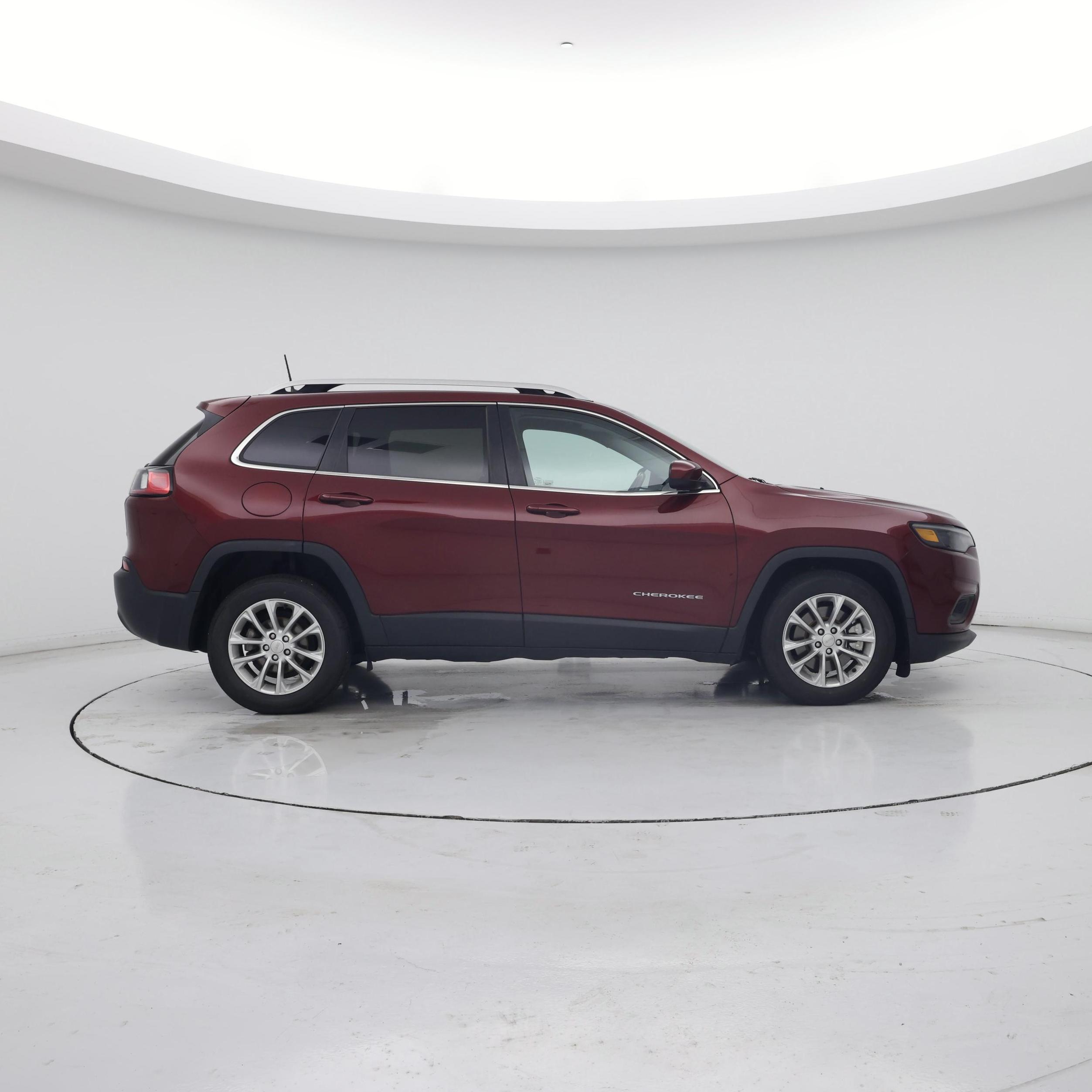 Thumbnail: 2019 Jeep Cherokee - 7