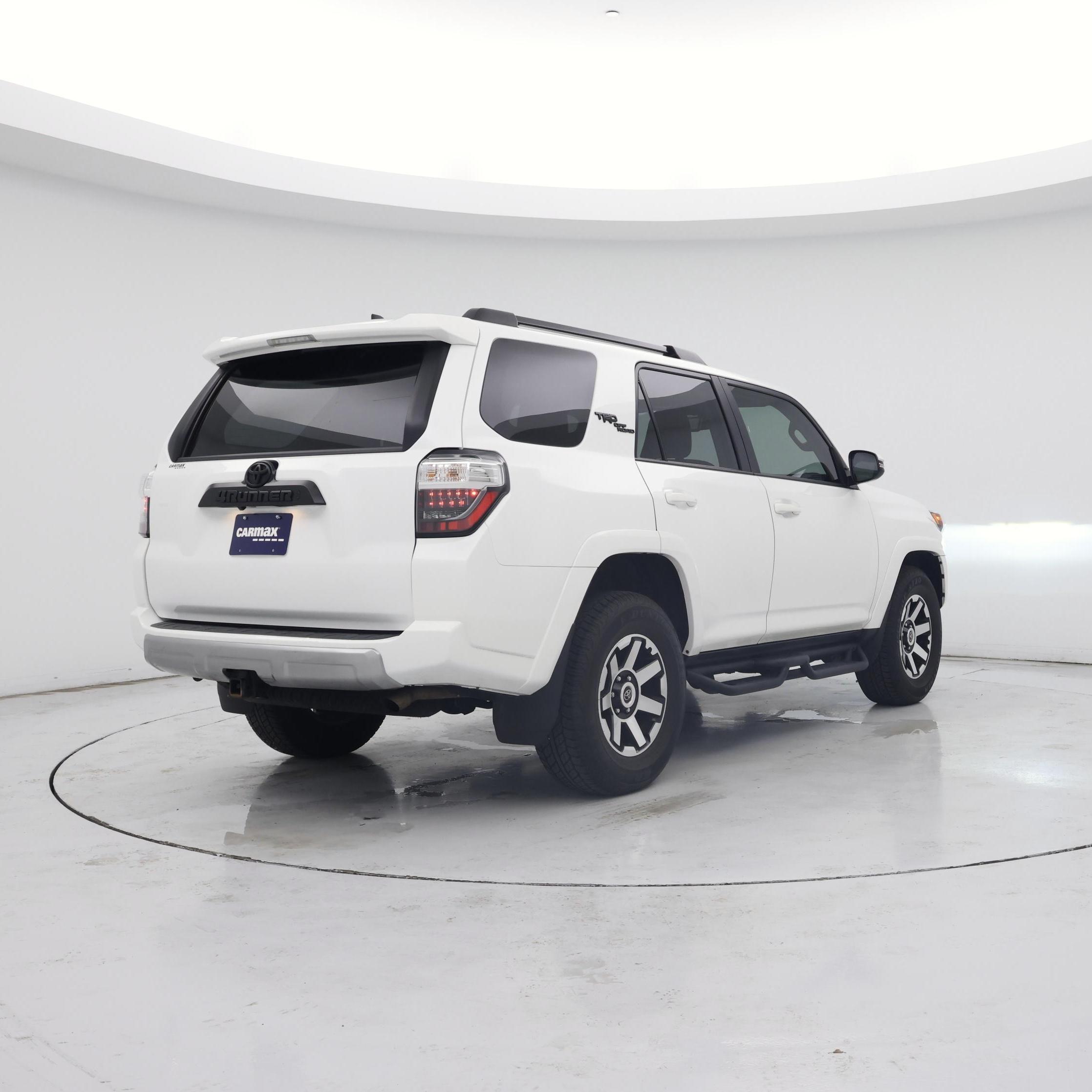 Thumbnail: 2023 Toyota 4Runner - 8