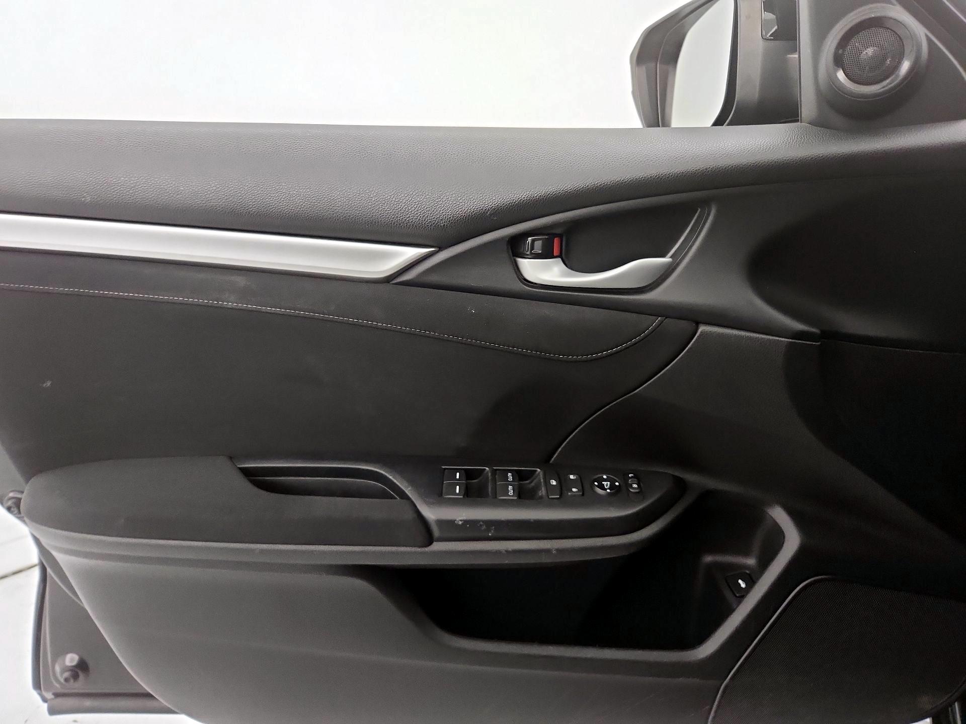 Thumbnail: 2018 Honda Civic - 12