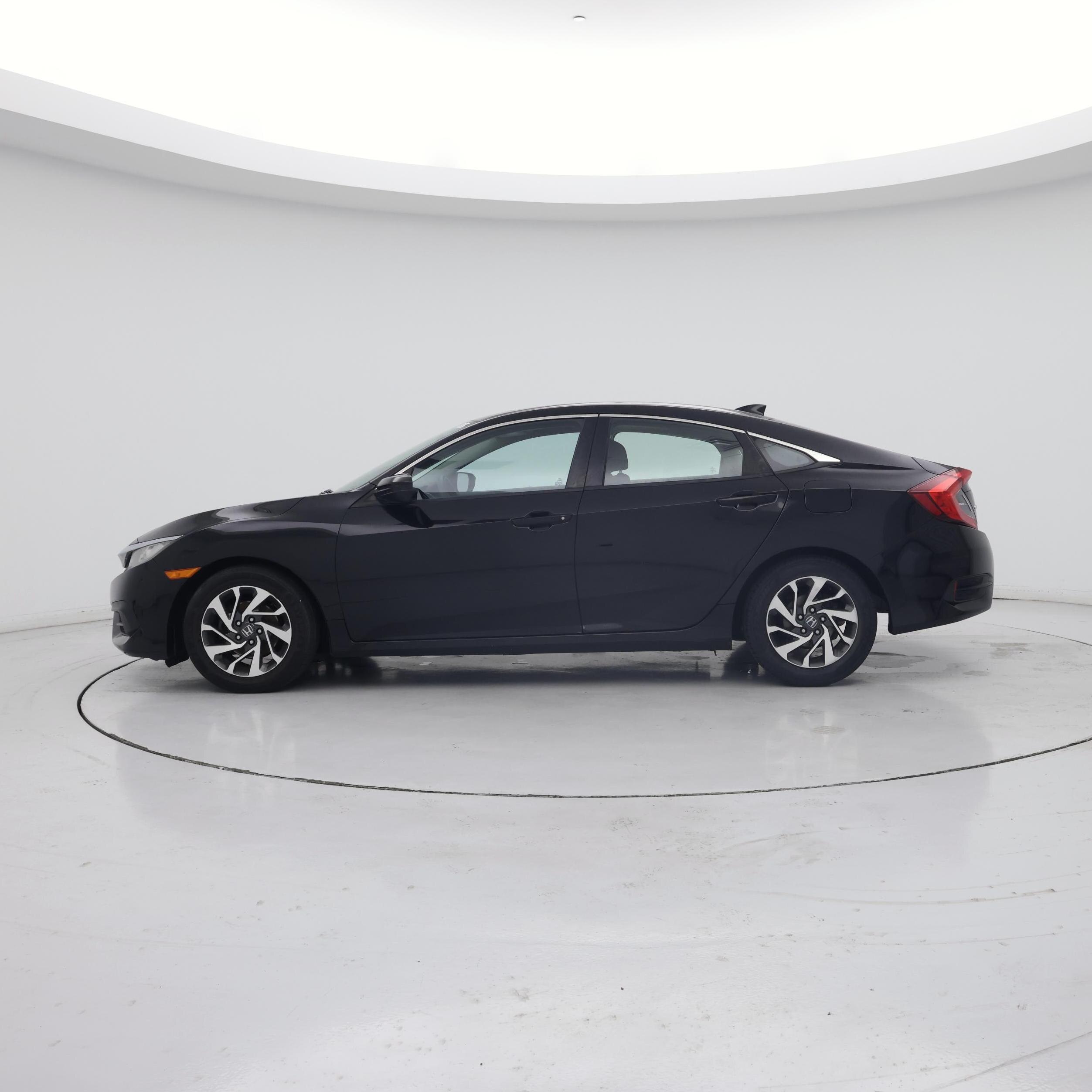 Thumbnail: 2018 Honda Civic - 3