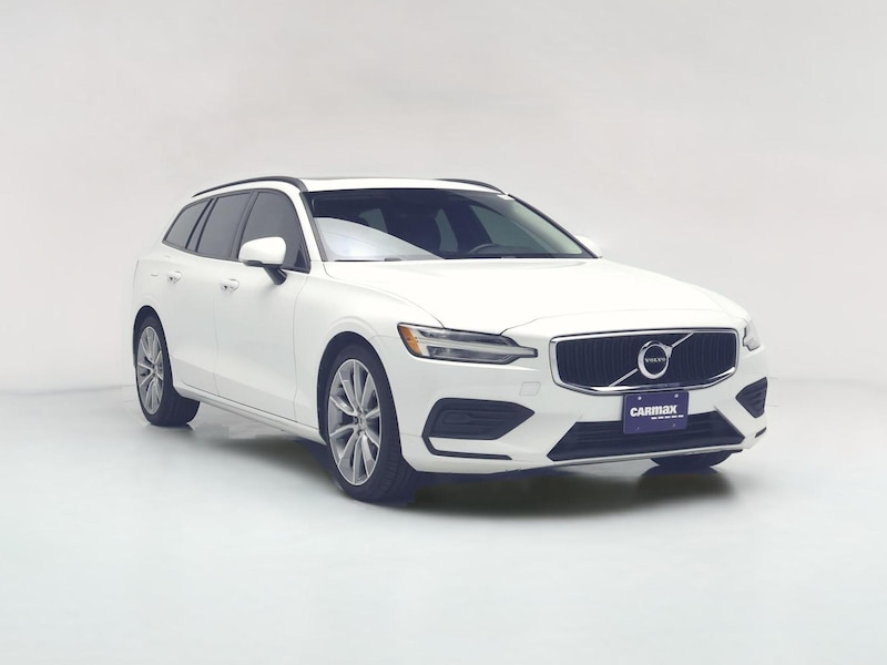 2020 Volvo V60 T5 Momentum -
                  Naperville, IL