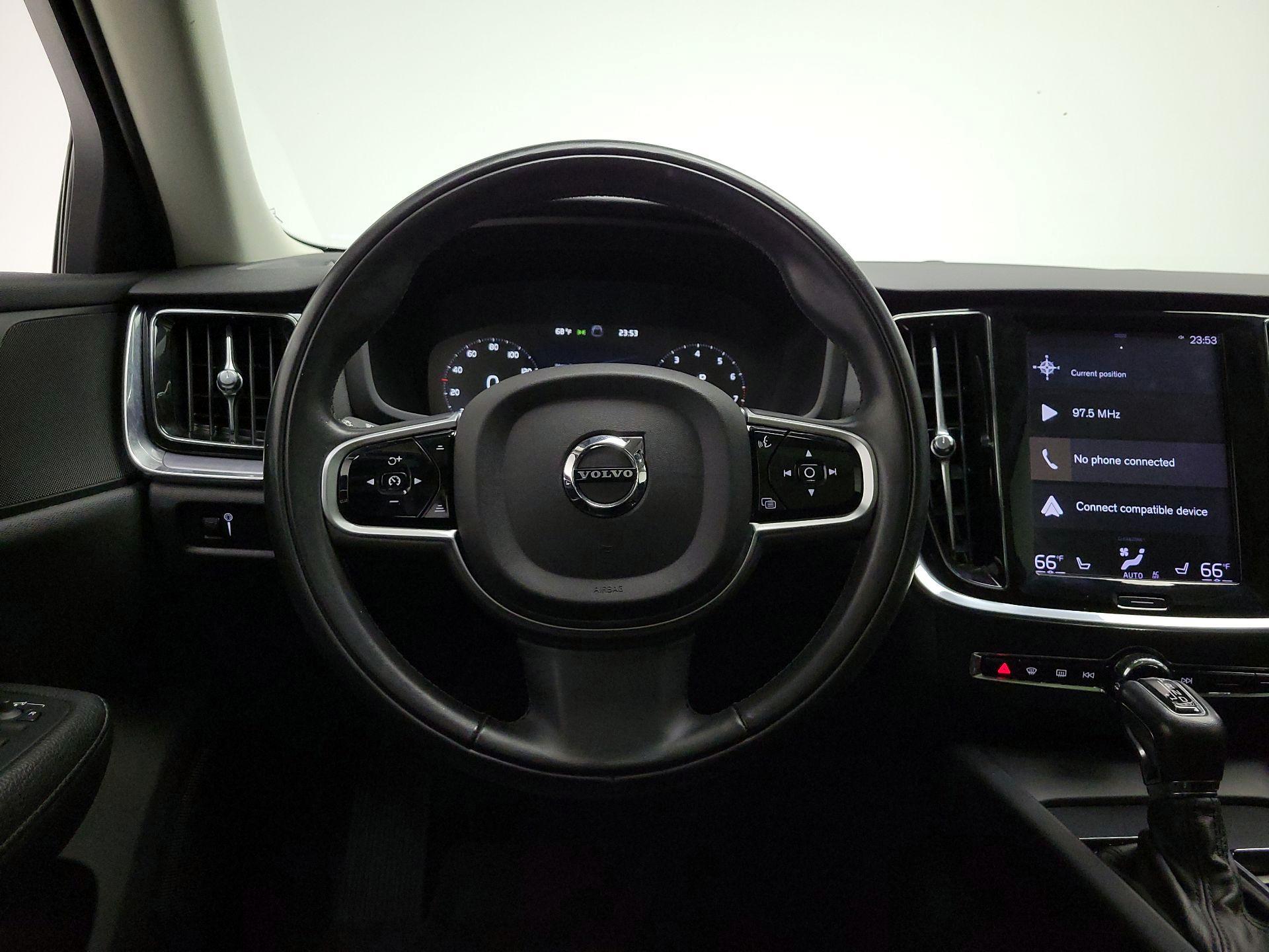 Thumbnail: 2020 Volvo V60 - 10