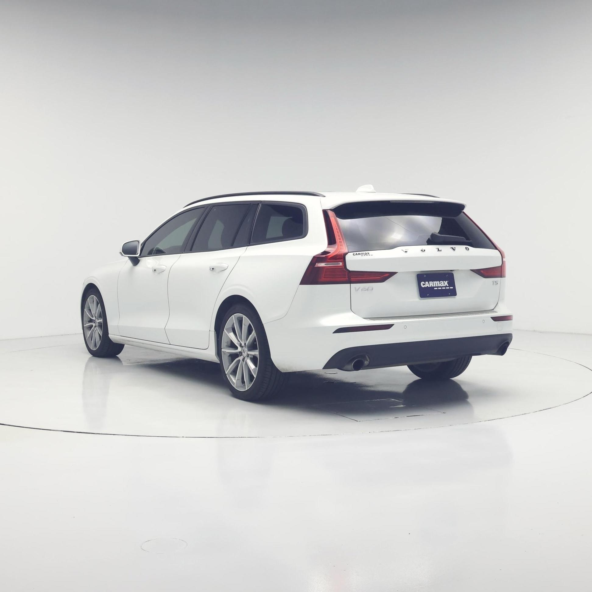 Thumbnail: 2020 Volvo V60 - 2