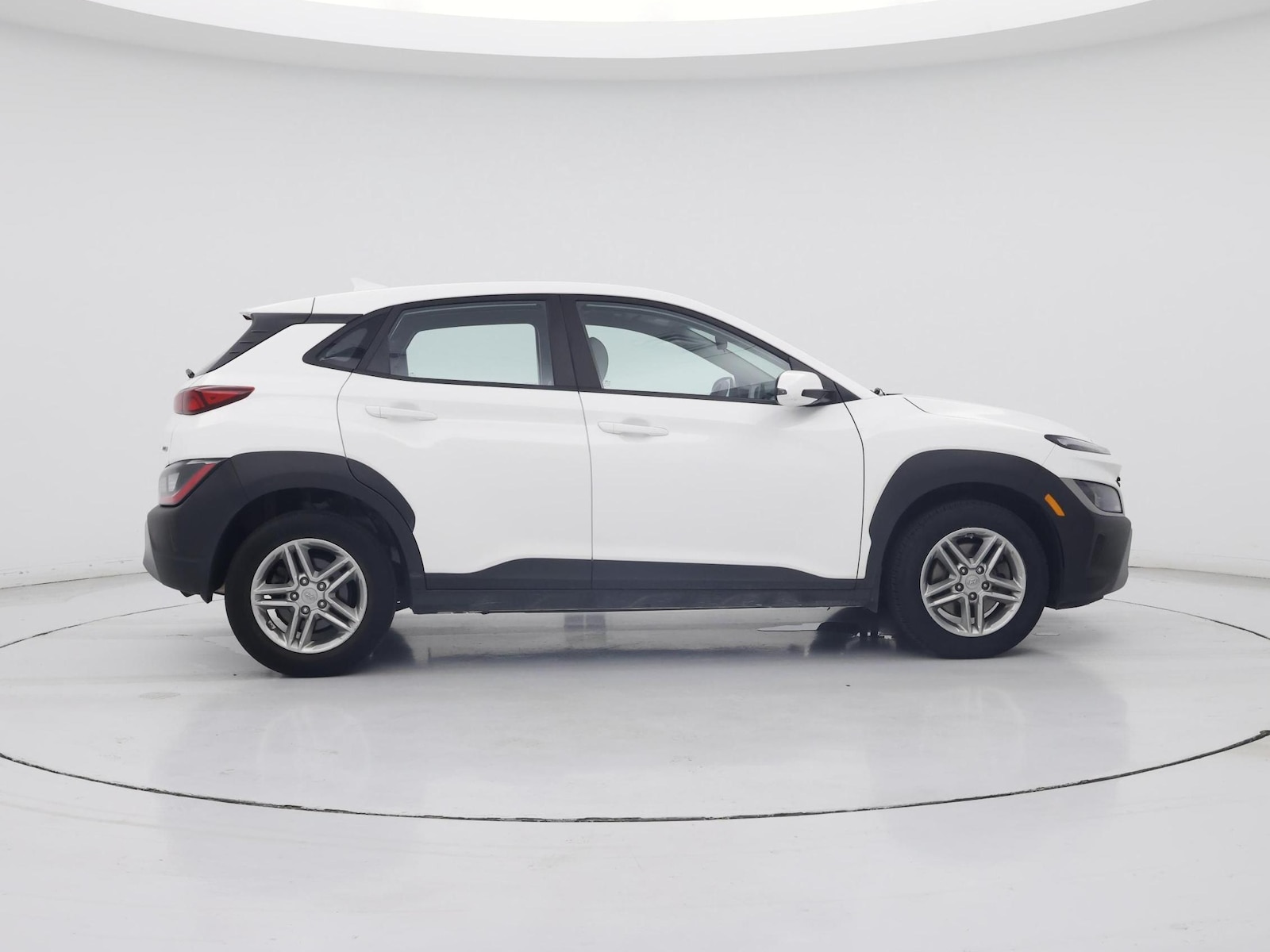 2023 Hyundai Kona SE - Photo 8