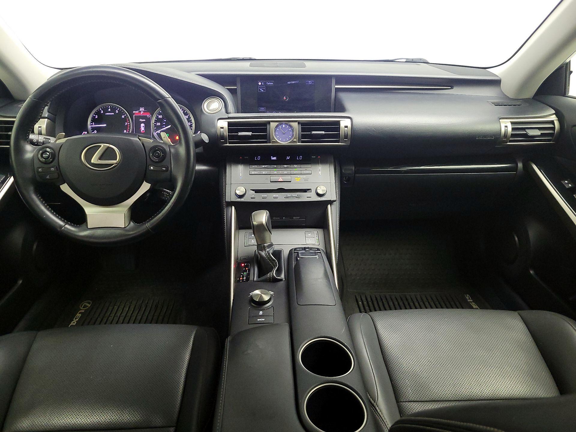 Thumbnail: 2015 Lexus IS - 9