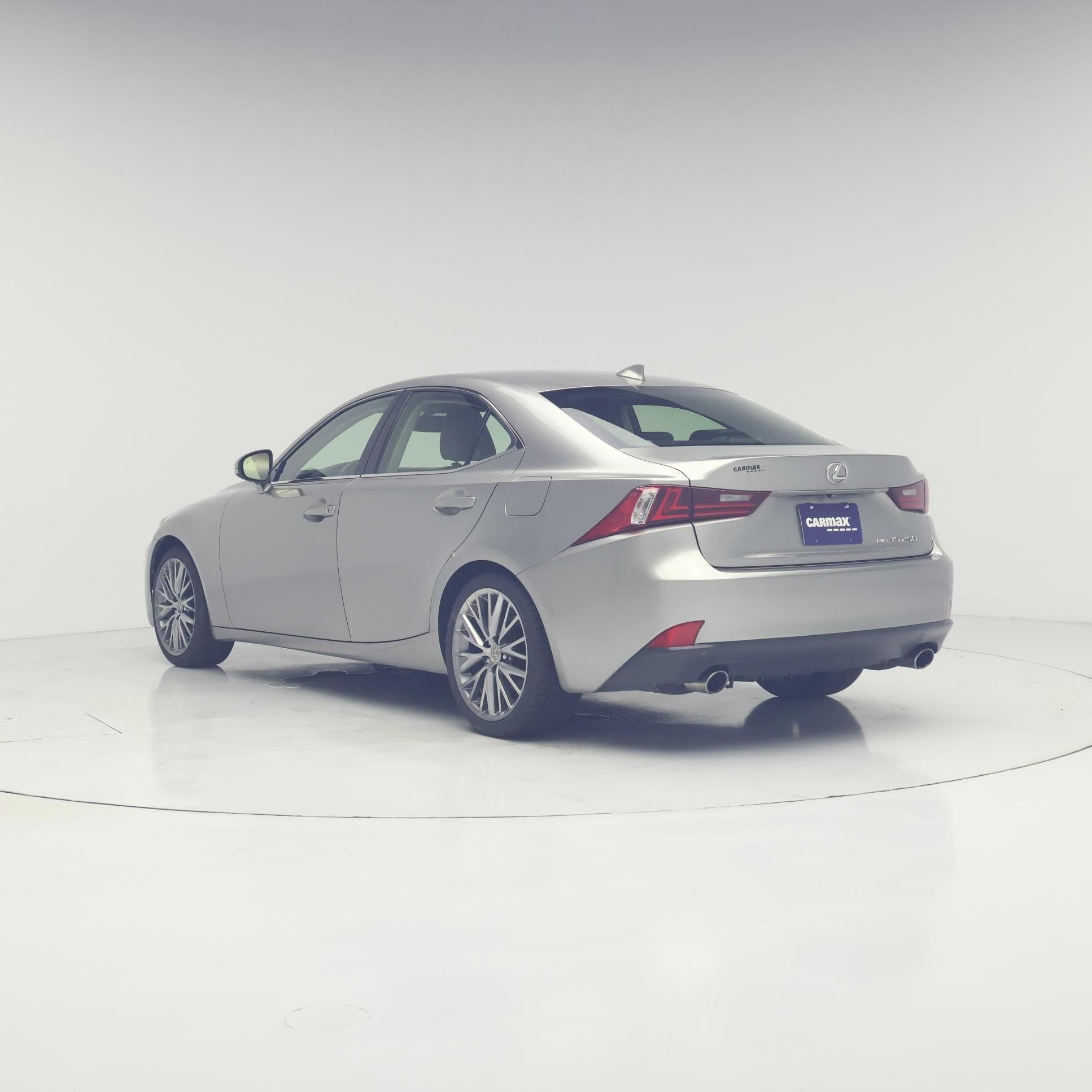 Thumbnail: 2015 Lexus IS - 2