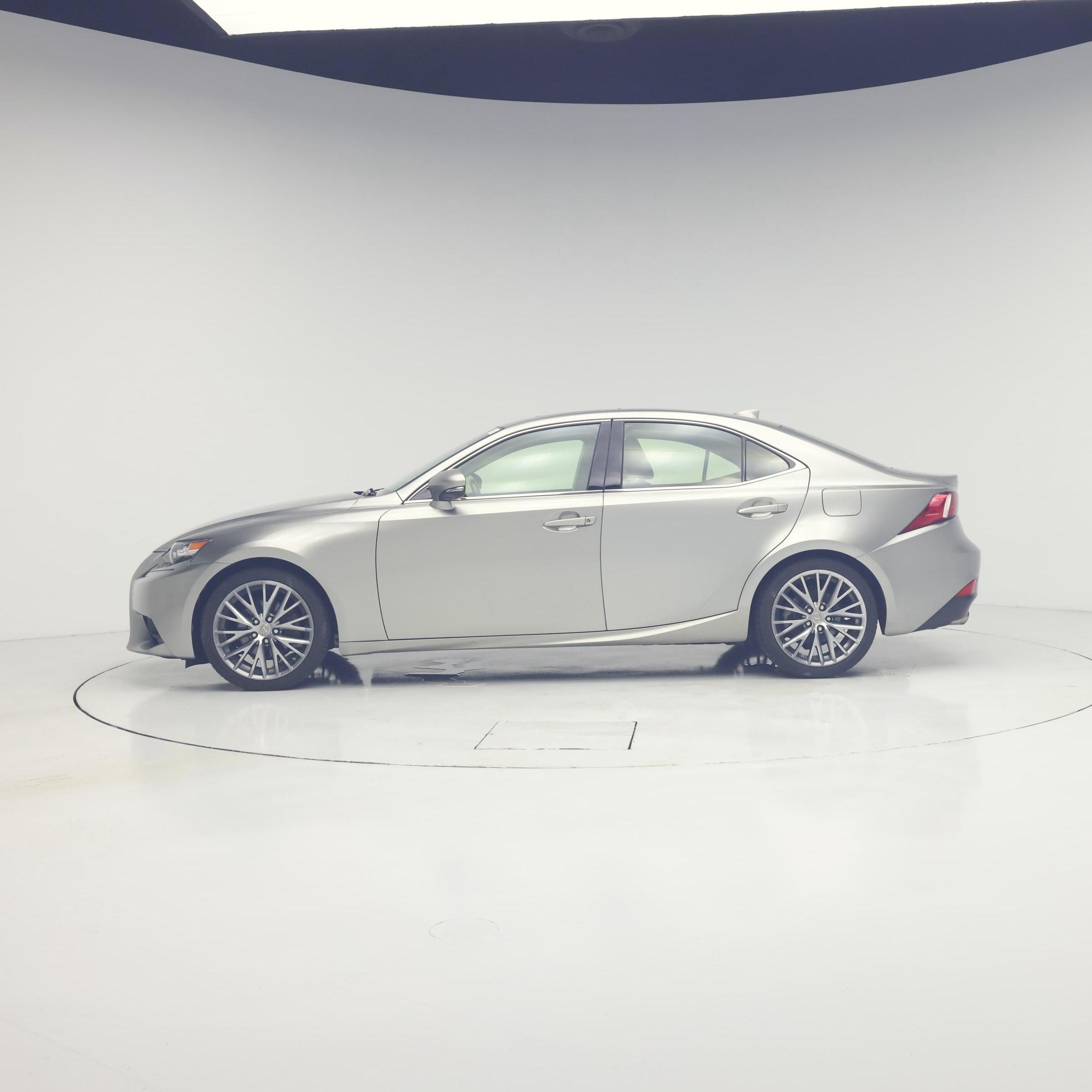 Thumbnail: 2015 Lexus IS - 3