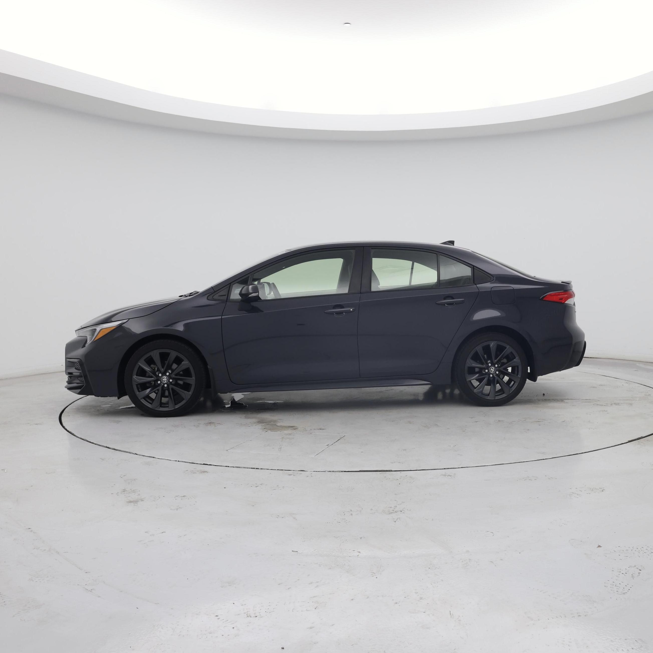 Thumbnail: 2023 Toyota Corolla - 3