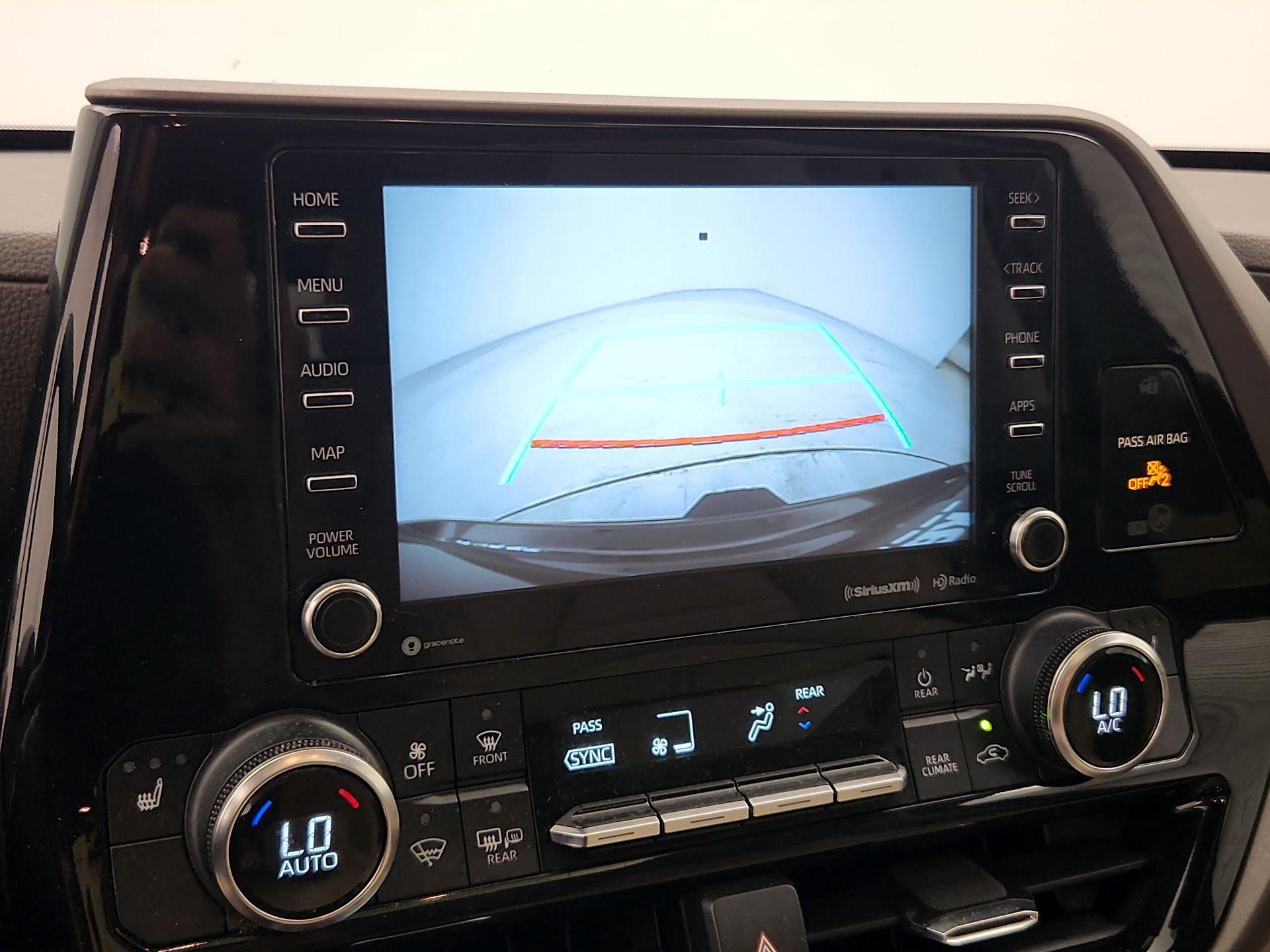 Thumbnail: 2022 Toyota Highlander - 14