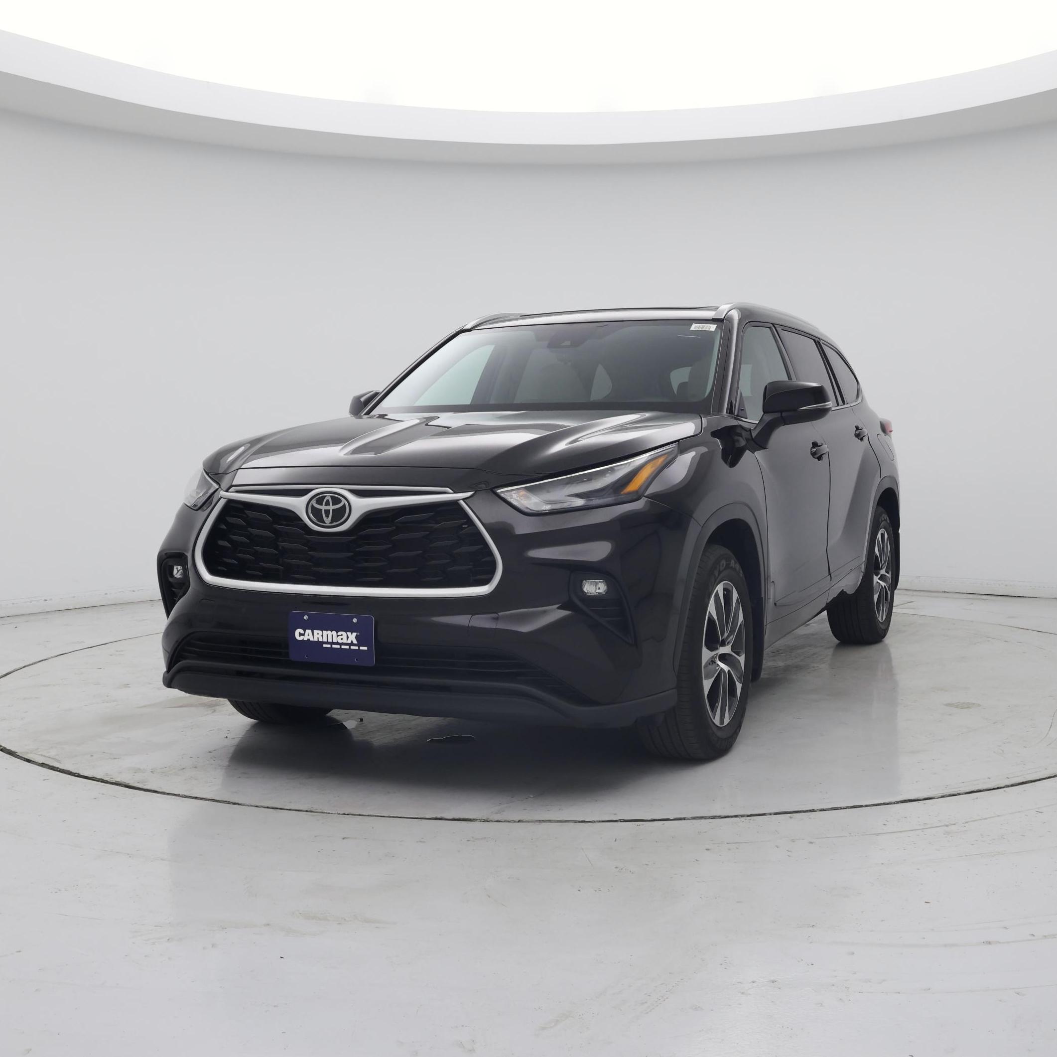 Thumbnail: 2022 Toyota Highlander - 4