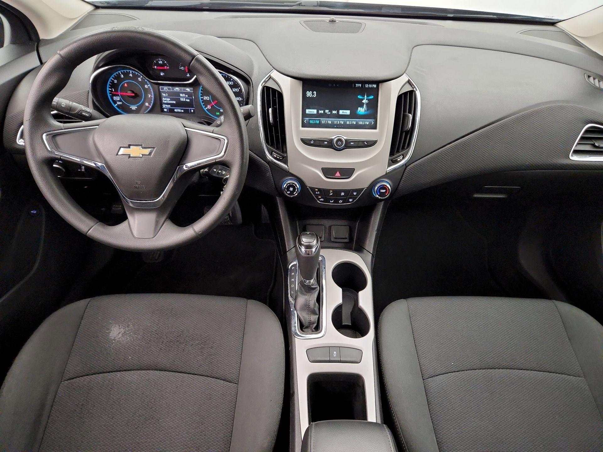 Thumbnail: 2016 Chevrolet Cruze - 9