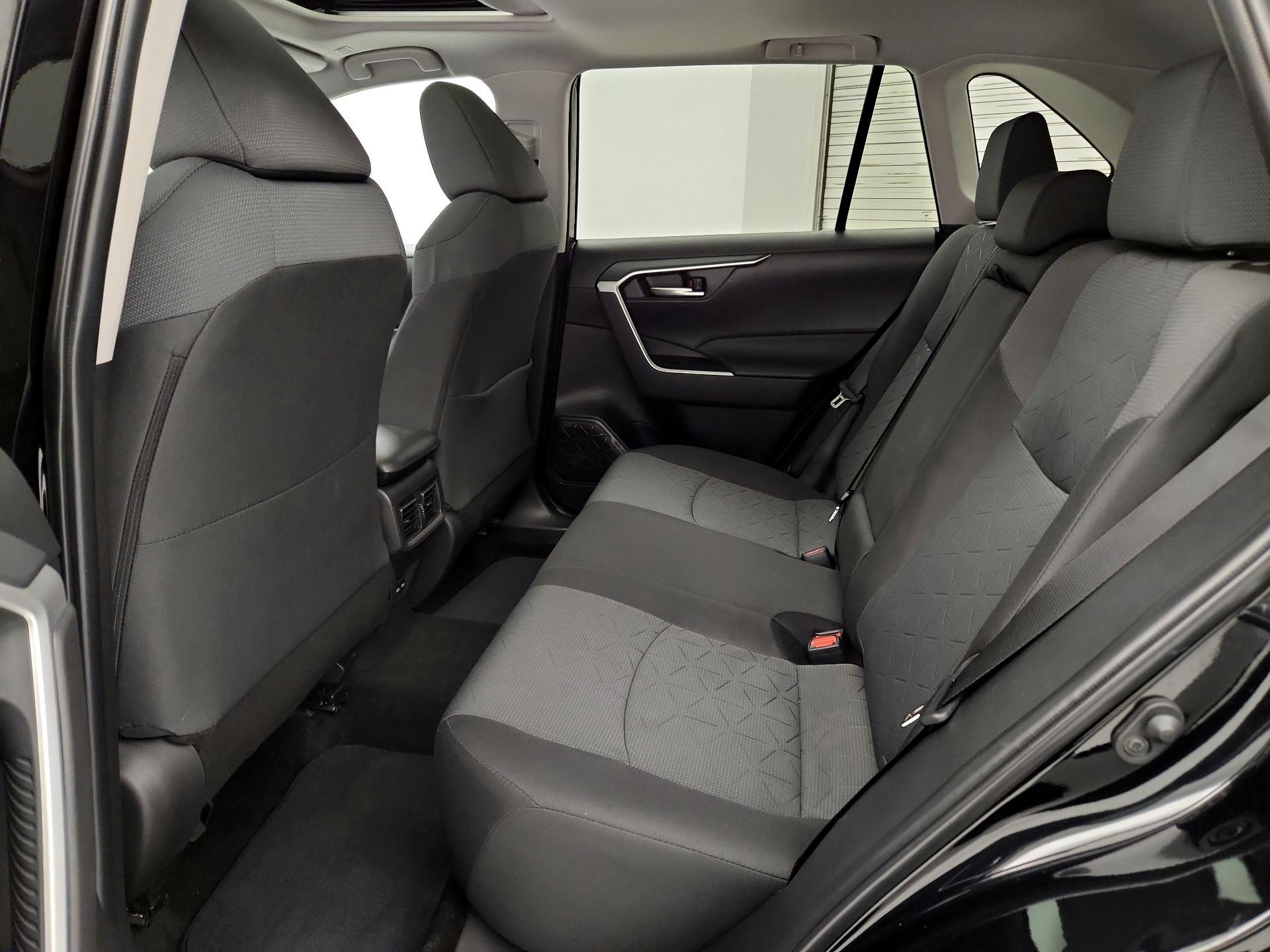 Thumbnail: 2025 Toyota RAV4 - 20