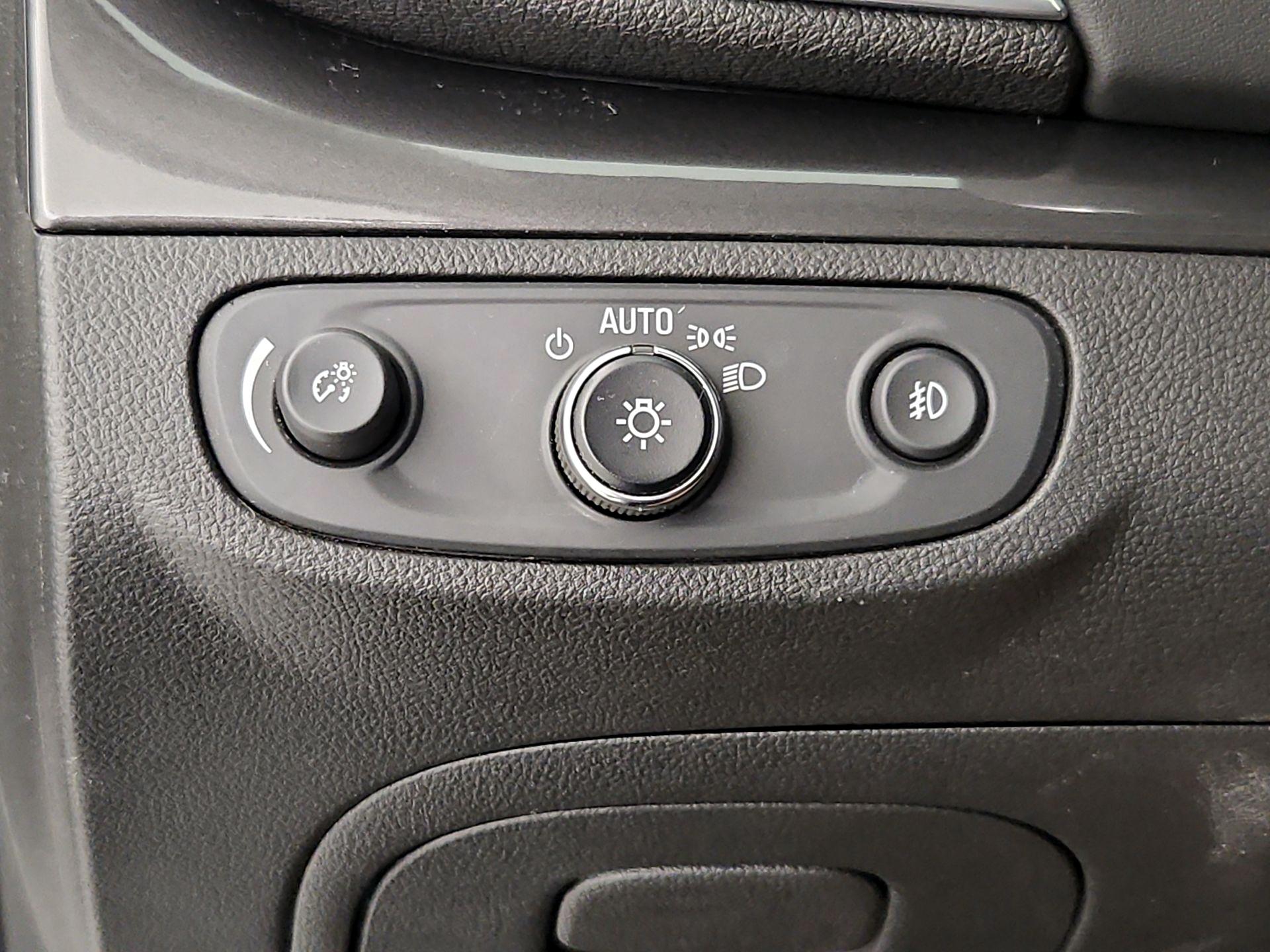 Thumbnail: 2018 Buick Encore - 13