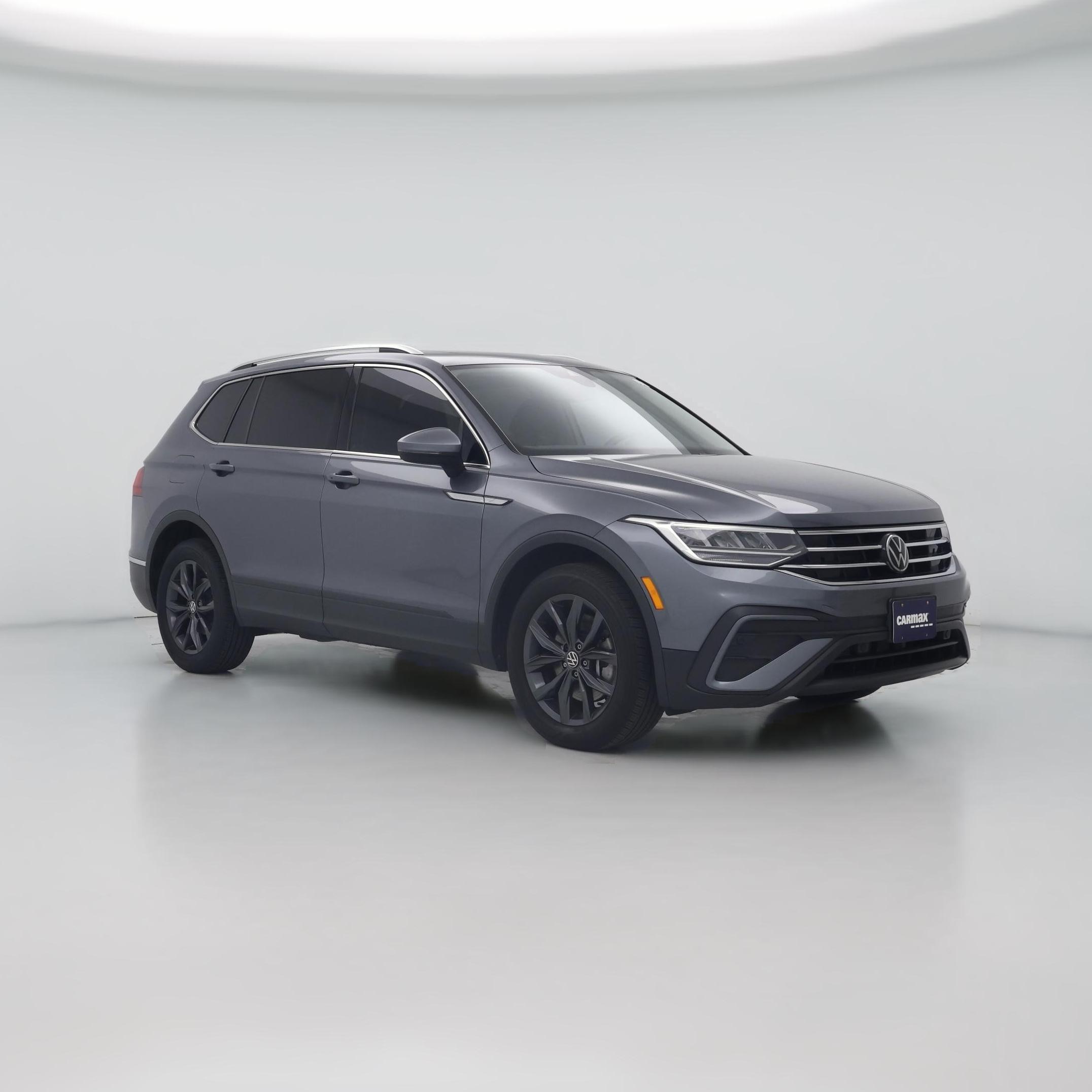 Thumbnail: 2022 Volkswagen Tiguan - 1