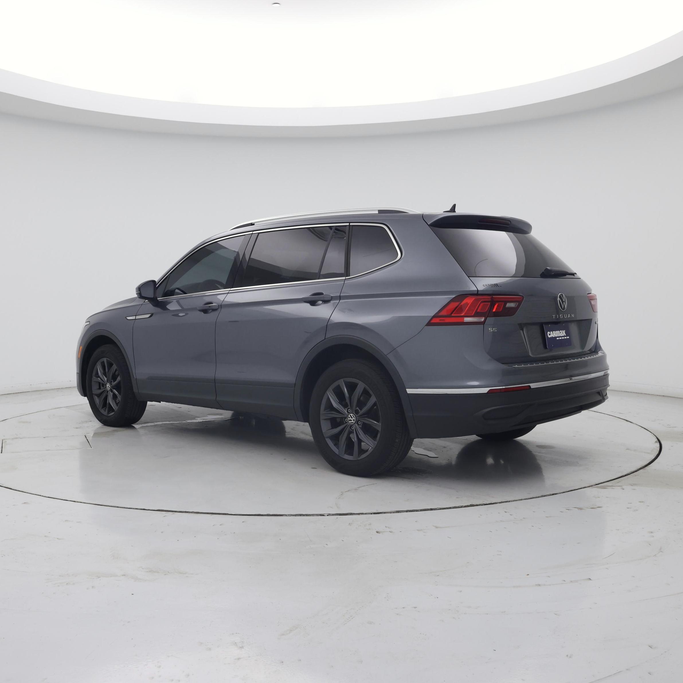 Thumbnail: 2022 Volkswagen Tiguan - 2