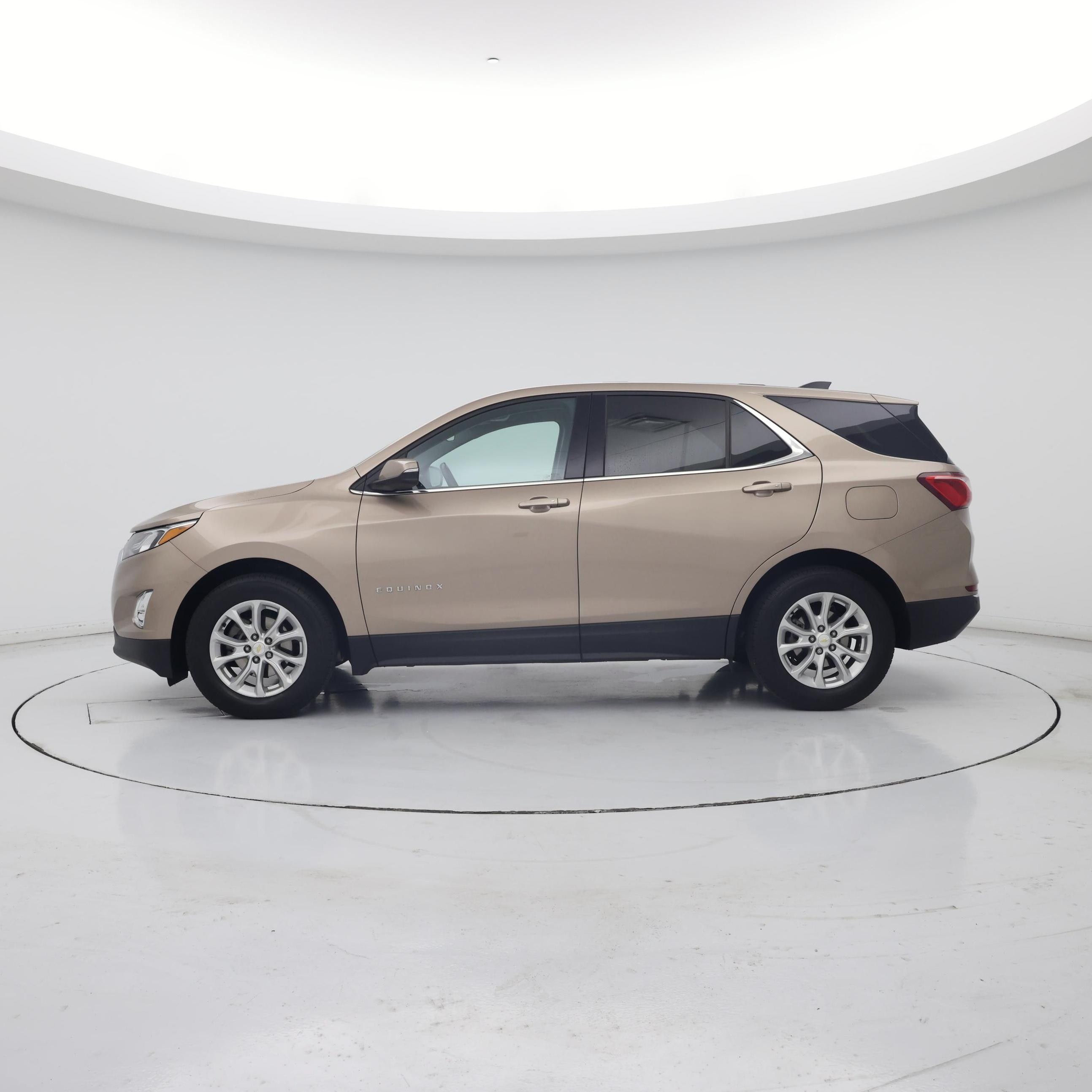 Thumbnail: 2019 Chevrolet Equinox - 3