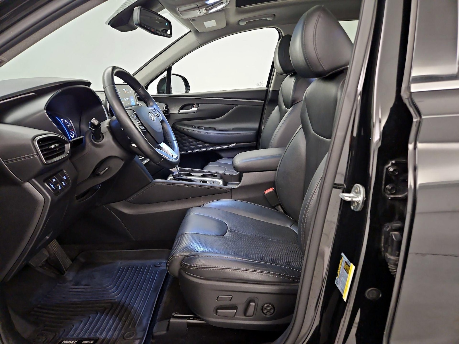 2020 Hyundai Santa Fe Limited - Photo 12