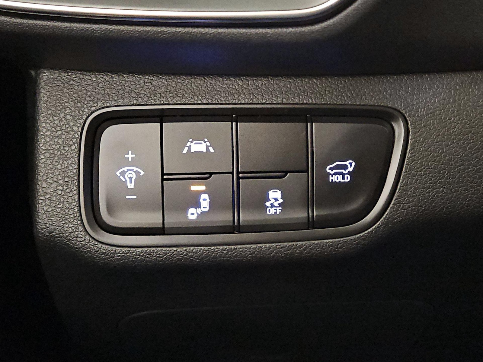 2020 Hyundai Santa Fe Limited - Photo 14