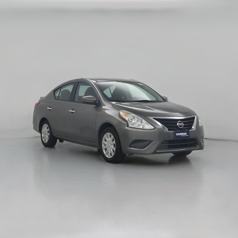 2016 Nissan Versa SV