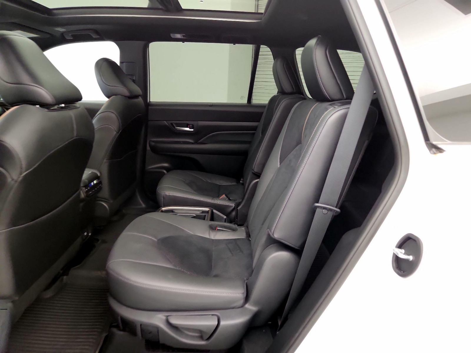 Rear Air Conditioning