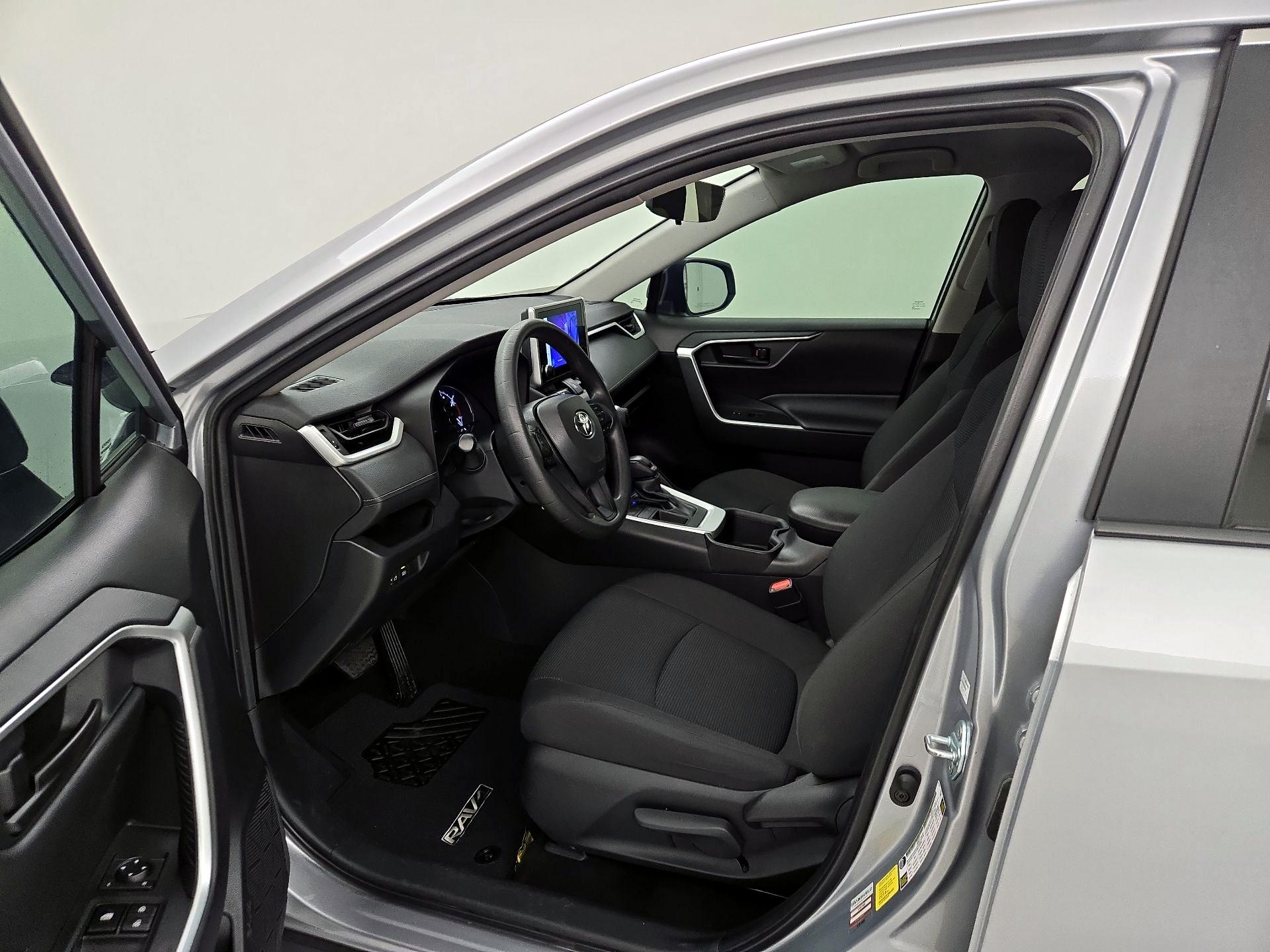 Thumbnail: 2024 Toyota RAV4 - 11