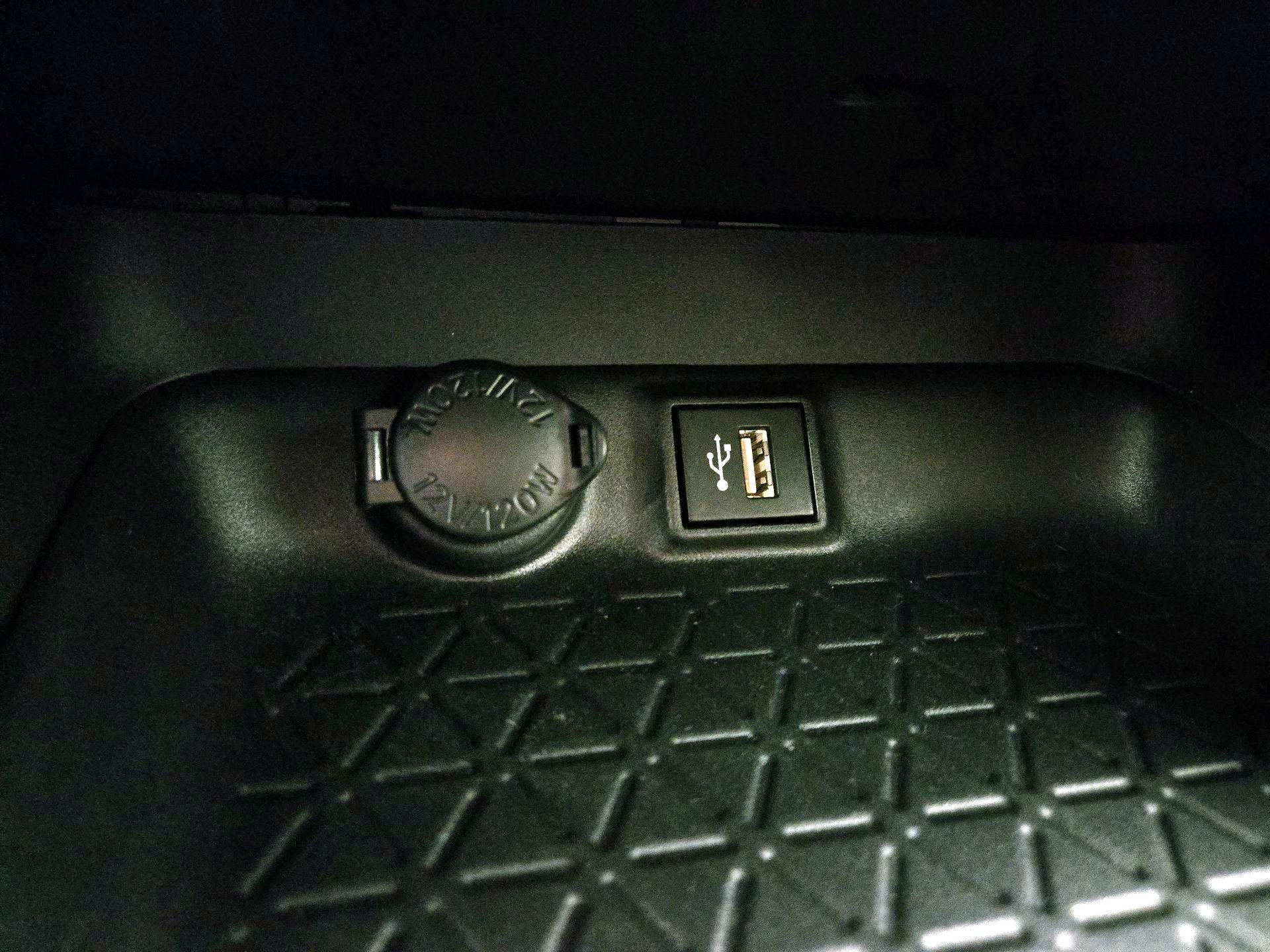 Thumbnail: 2024 Toyota RAV4 - 18