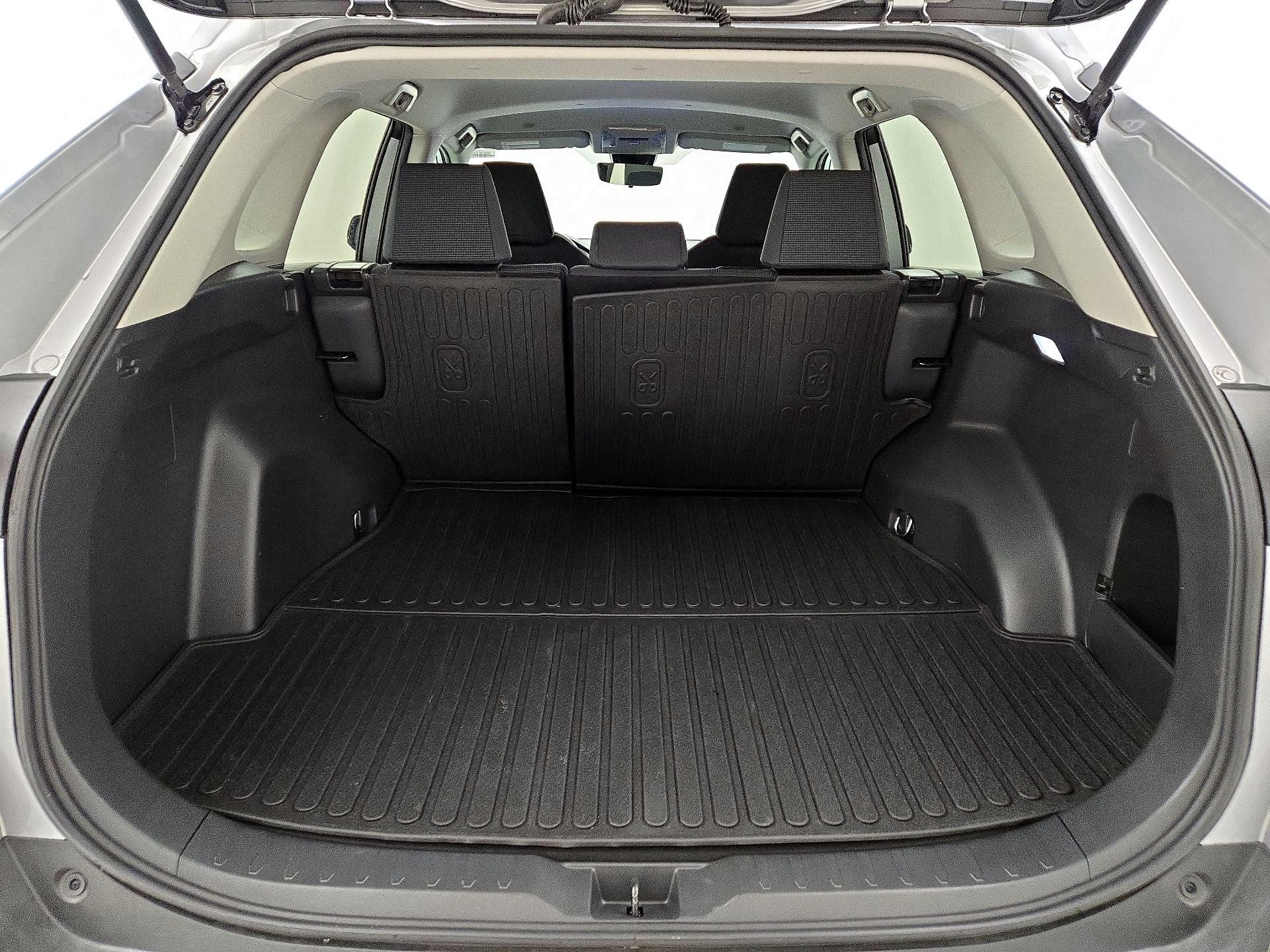 Thumbnail: 2024 Toyota RAV4 - 20