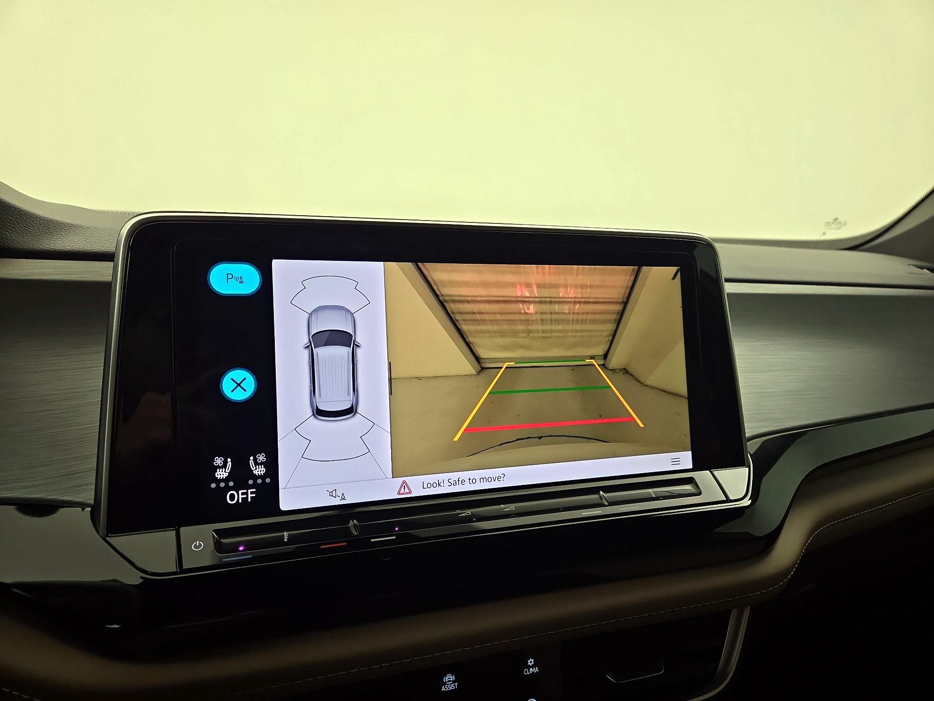 Thumbnail: 2024 Volkswagen Atlas - 14