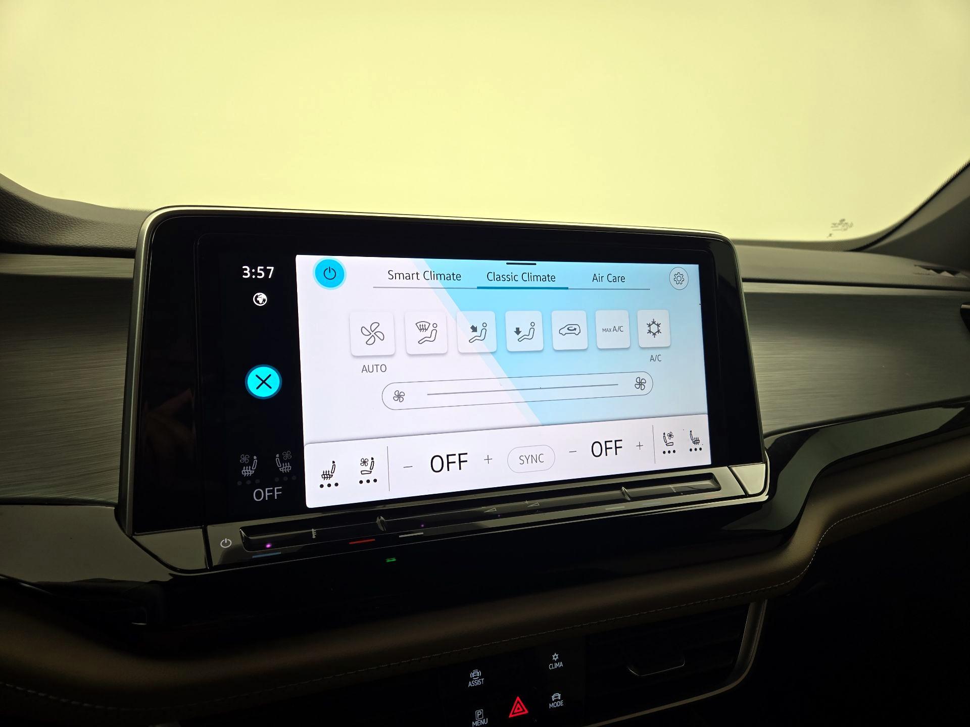 Thumbnail: 2024 Volkswagen Atlas - 16