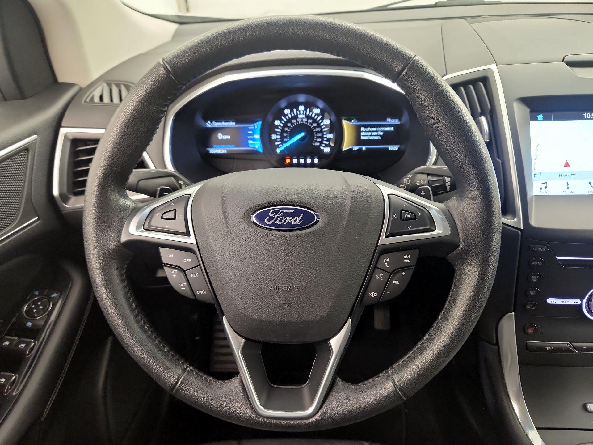 Thumbnail: 2017 Ford Edge - 10