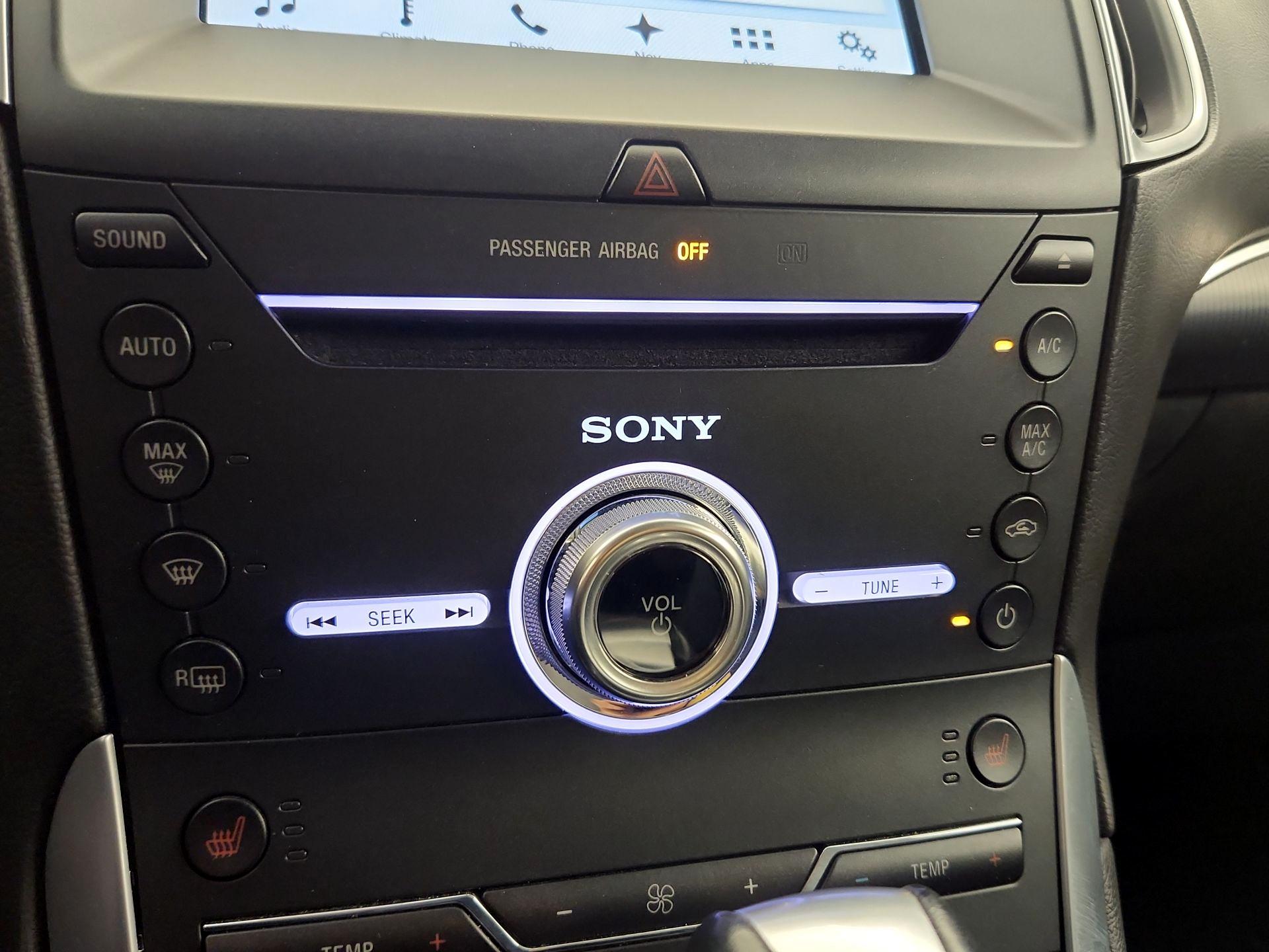 Thumbnail: 2017 Ford Edge - 17