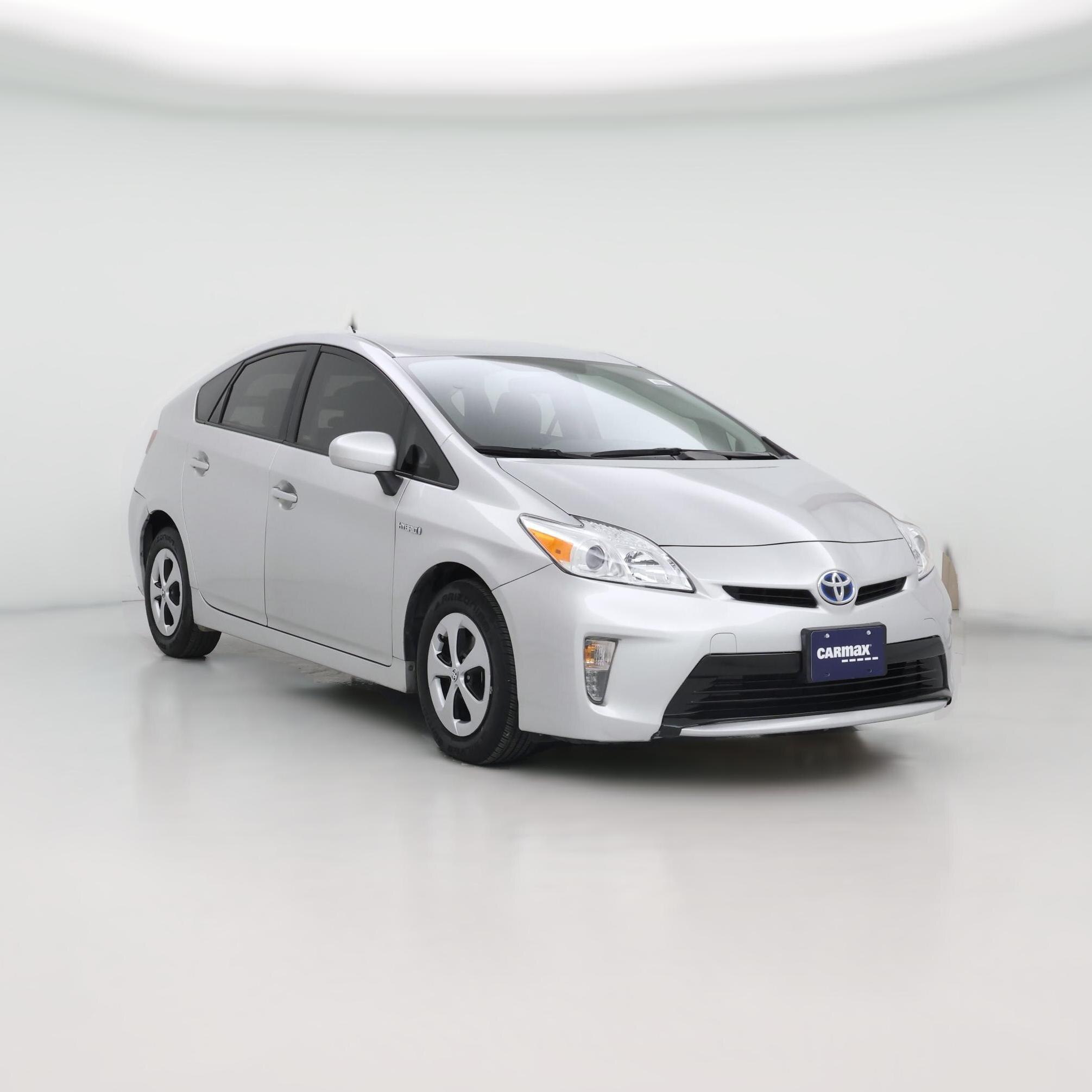 Thumbnail: 2015 Toyota Prius - 1